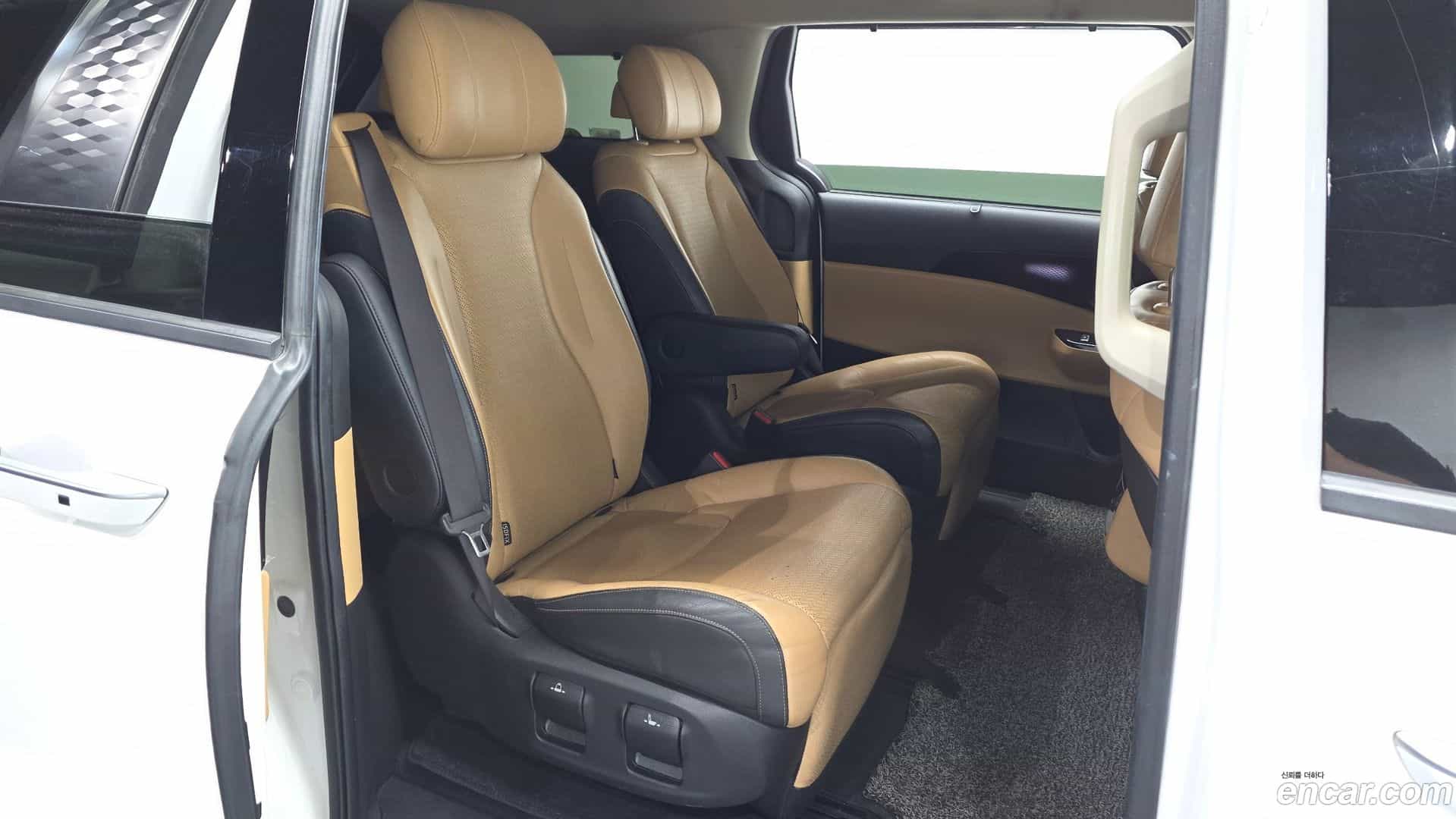 Canival Kia 2022.3-OPTION-015