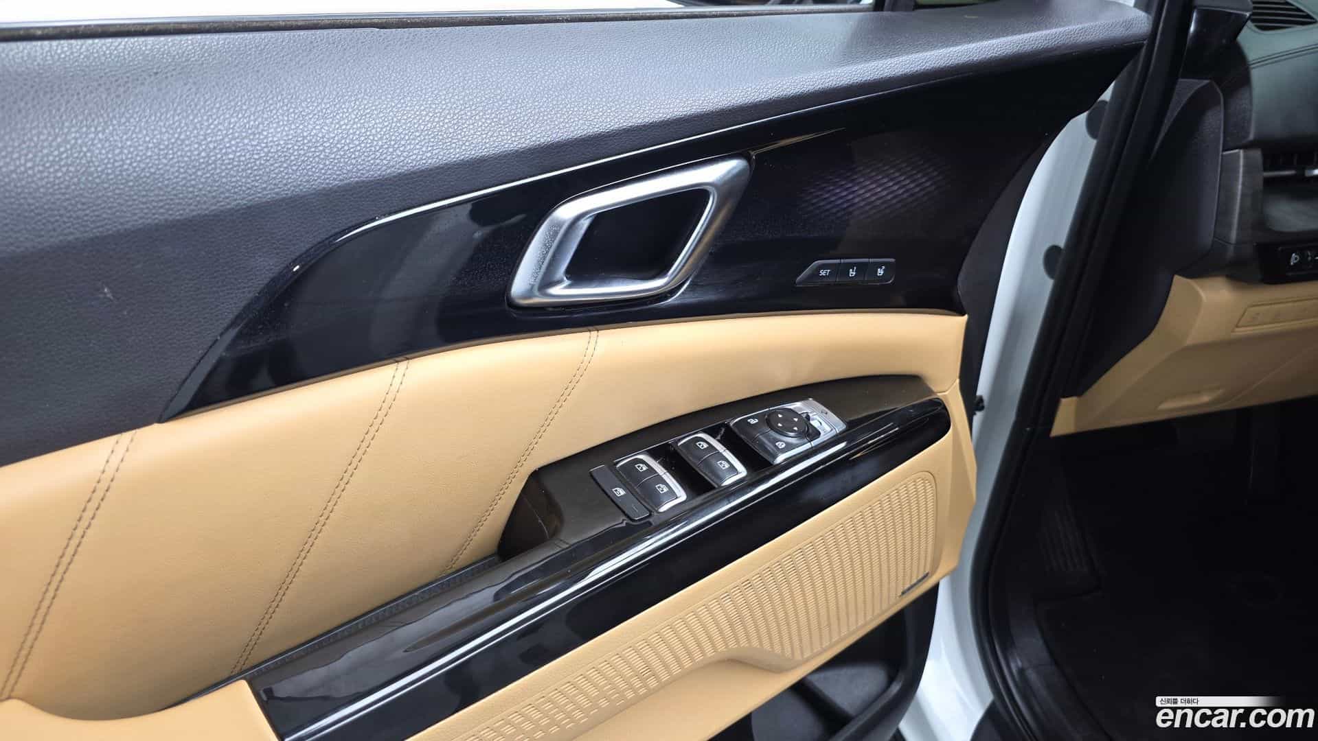 Canival Kia 2022.3-OPTION-044