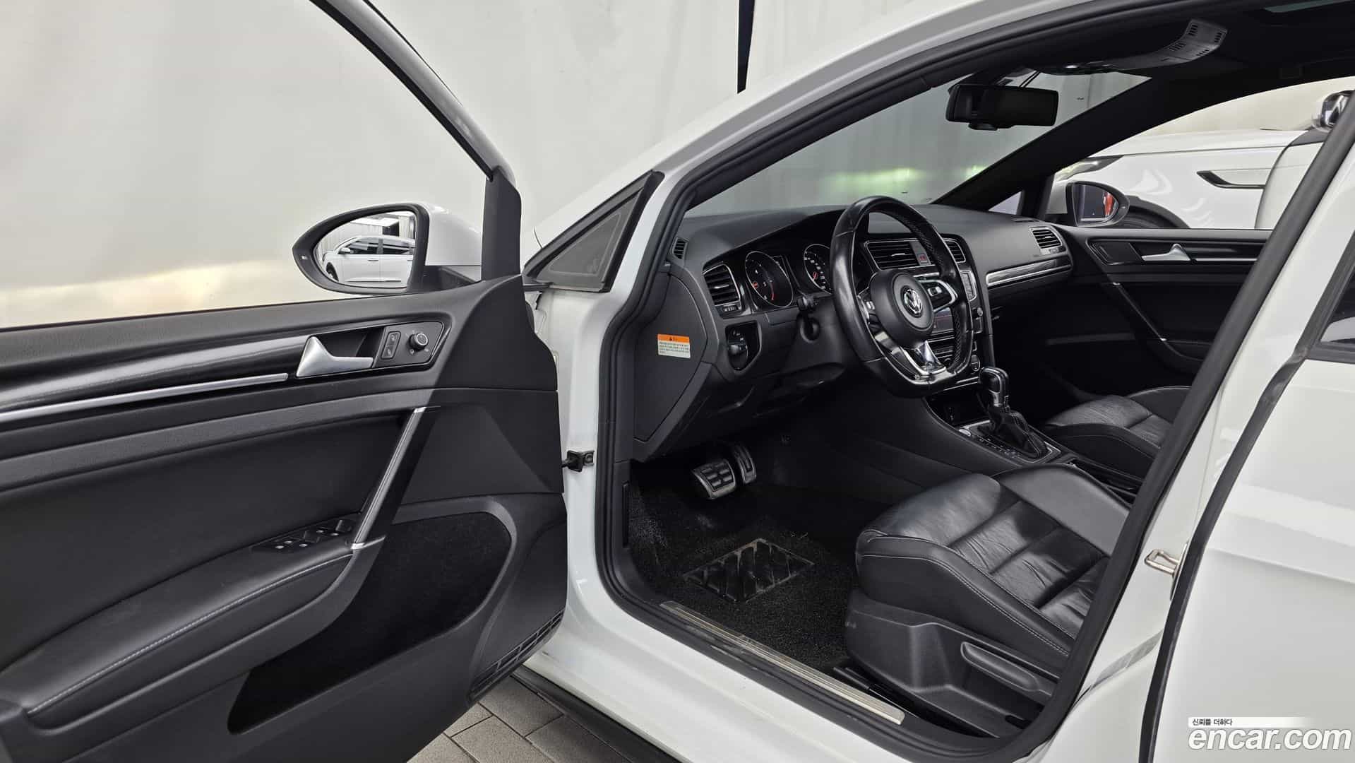 Golf Volkswagen 2014.9-INNER-010