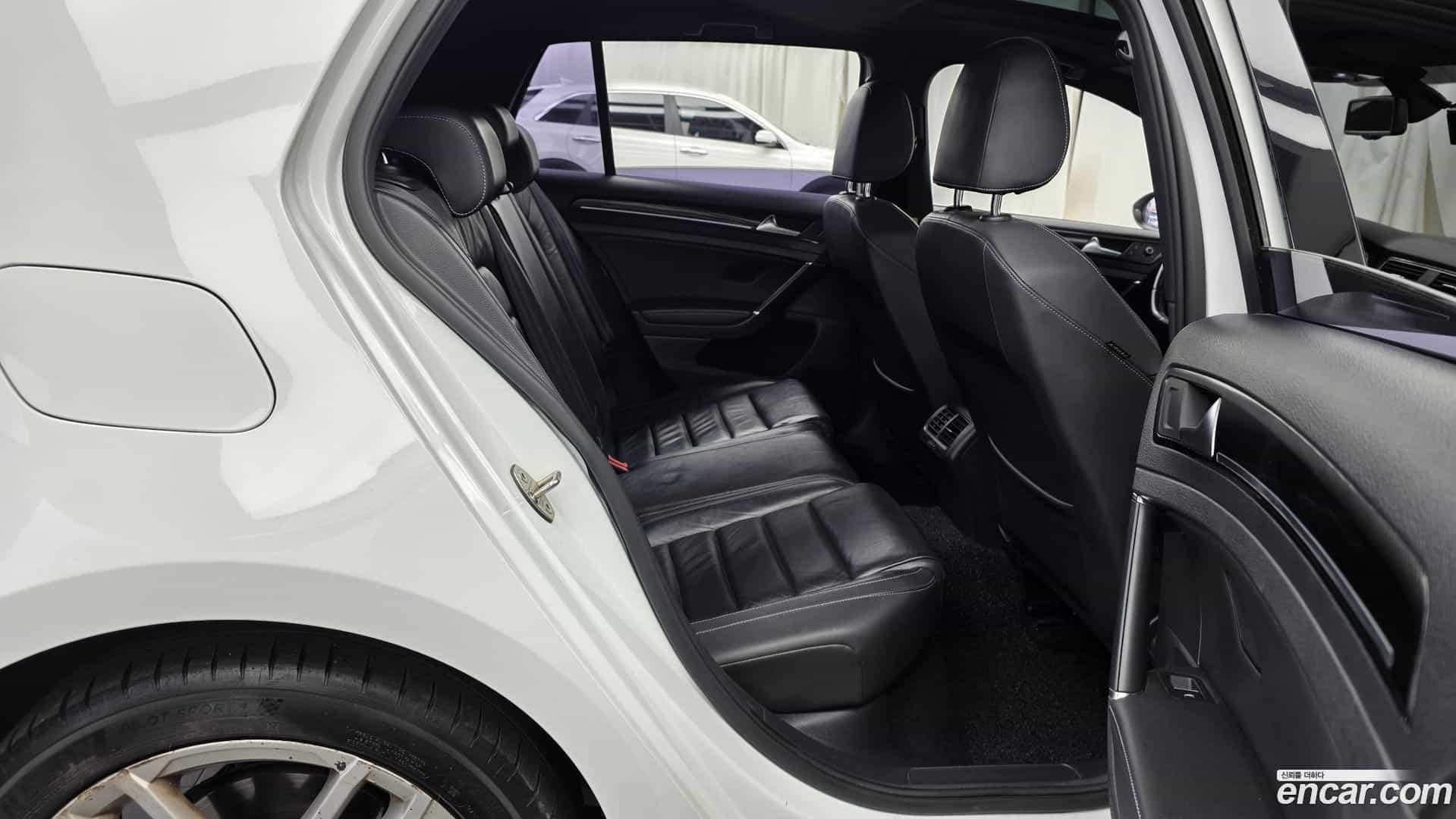 Golf Volkswagen 2014.9-OPTION-016