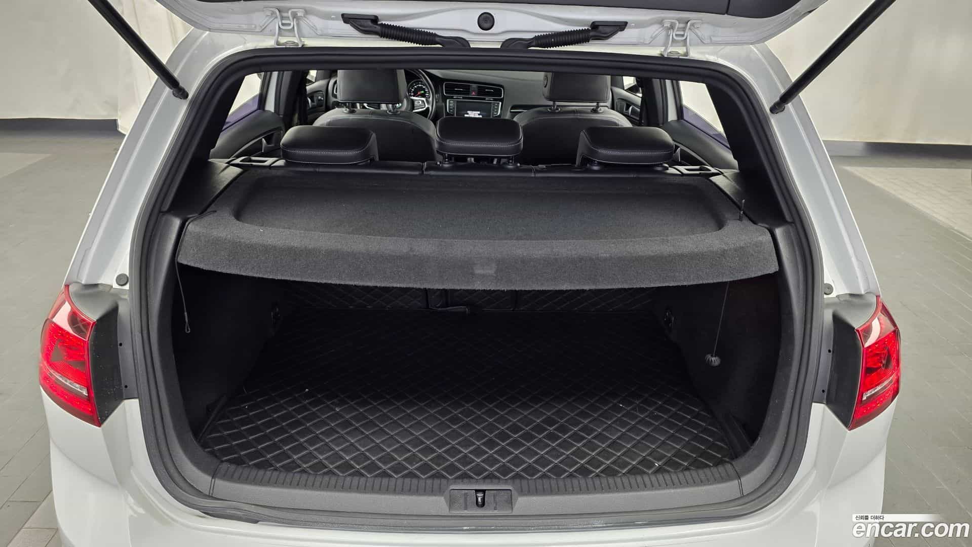 Golf Volkswagen 2014.9-OPTION-024