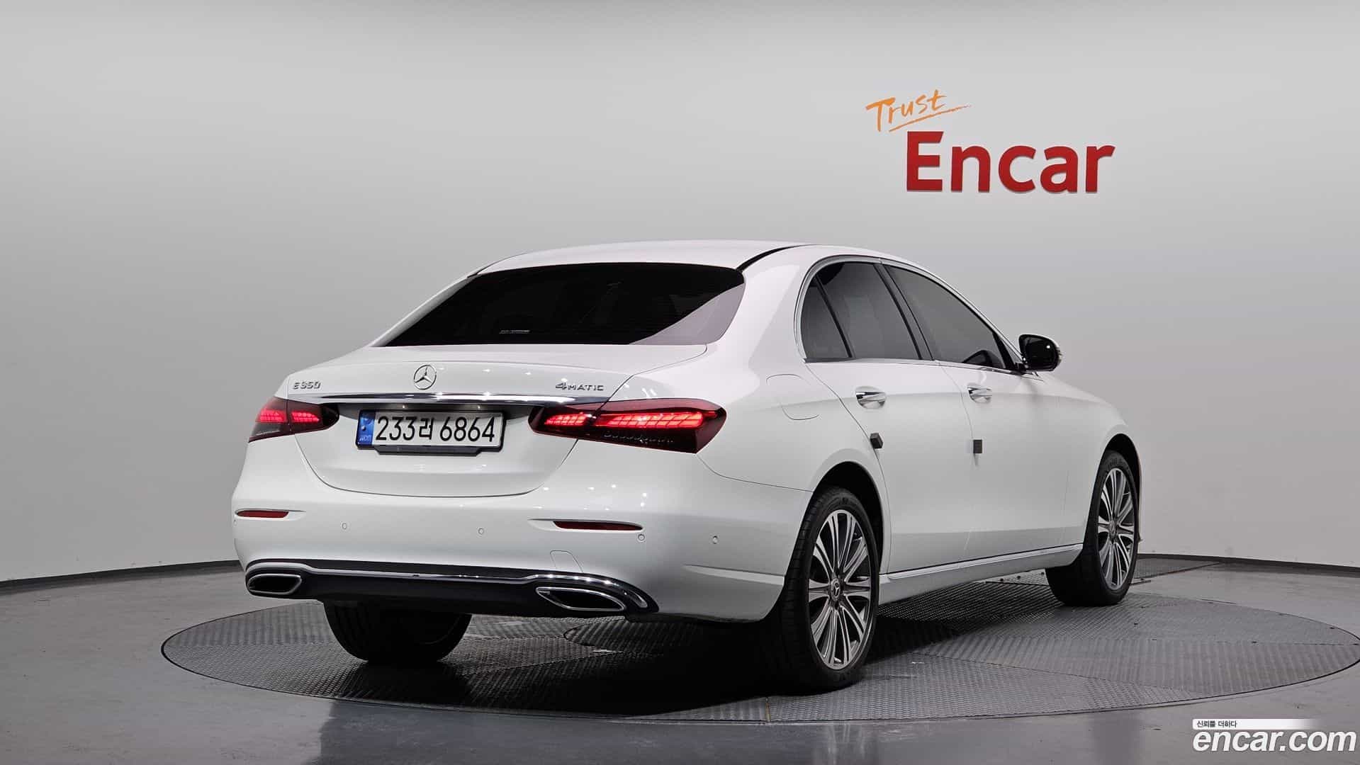 E-Class Mercedes-Benz 2022.10-OUTER-002
