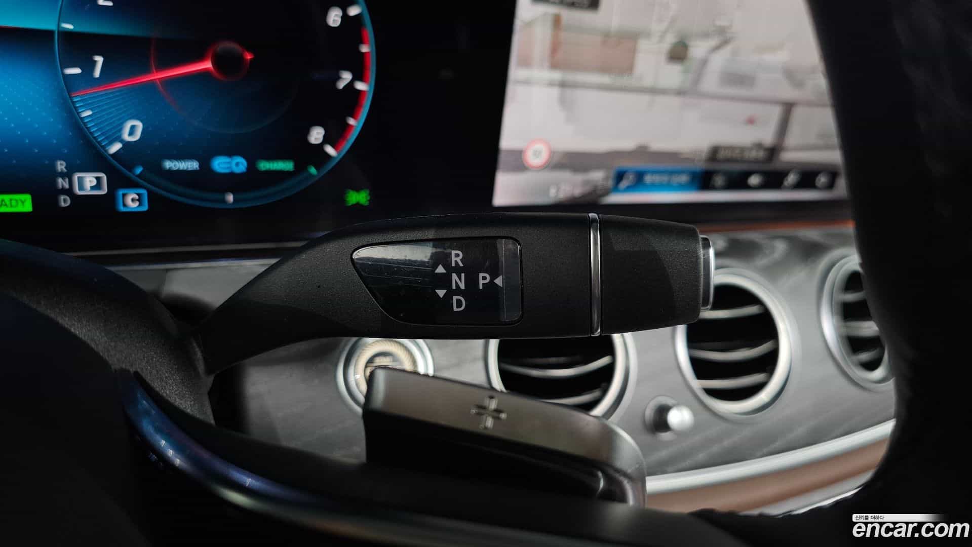 E-Class Mercedes-Benz 2022.10-INNER-009