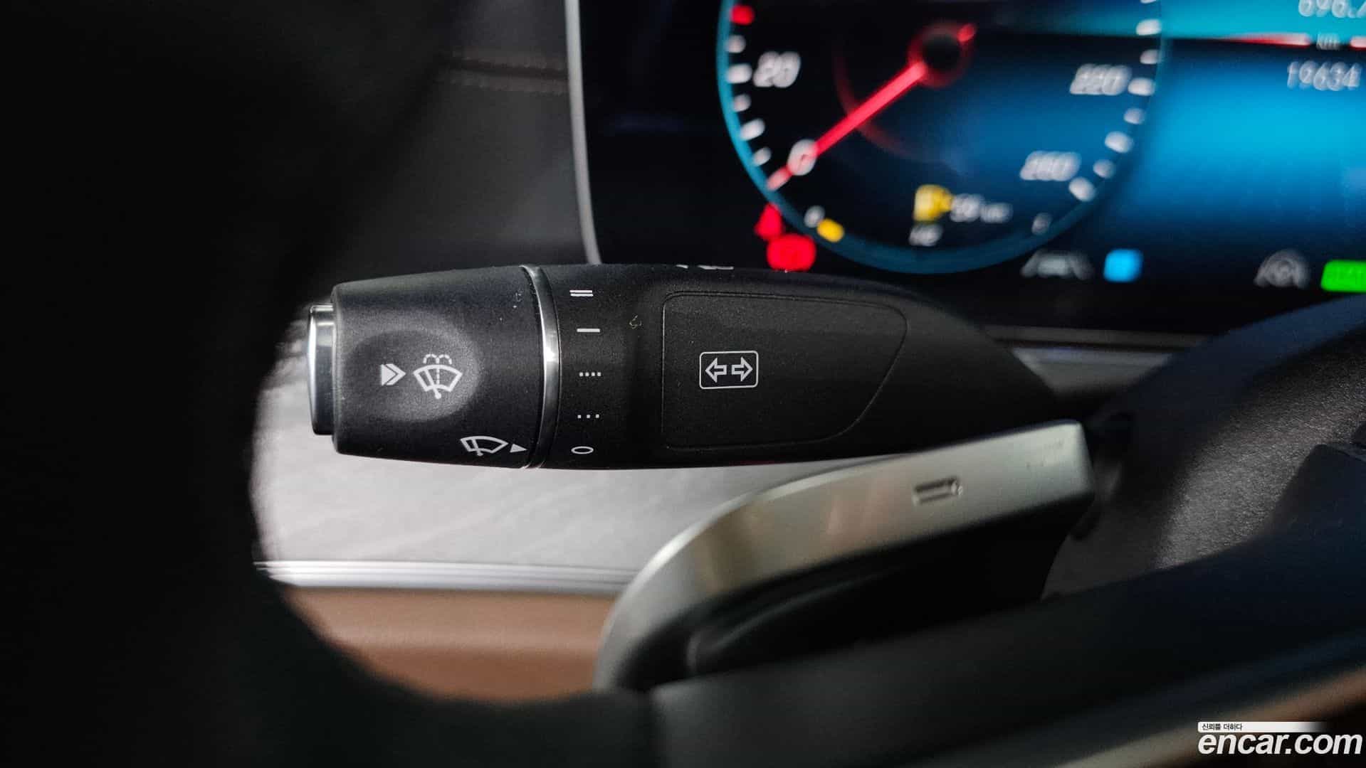 E-Class Mercedes-Benz 2022.10-OPTION-020