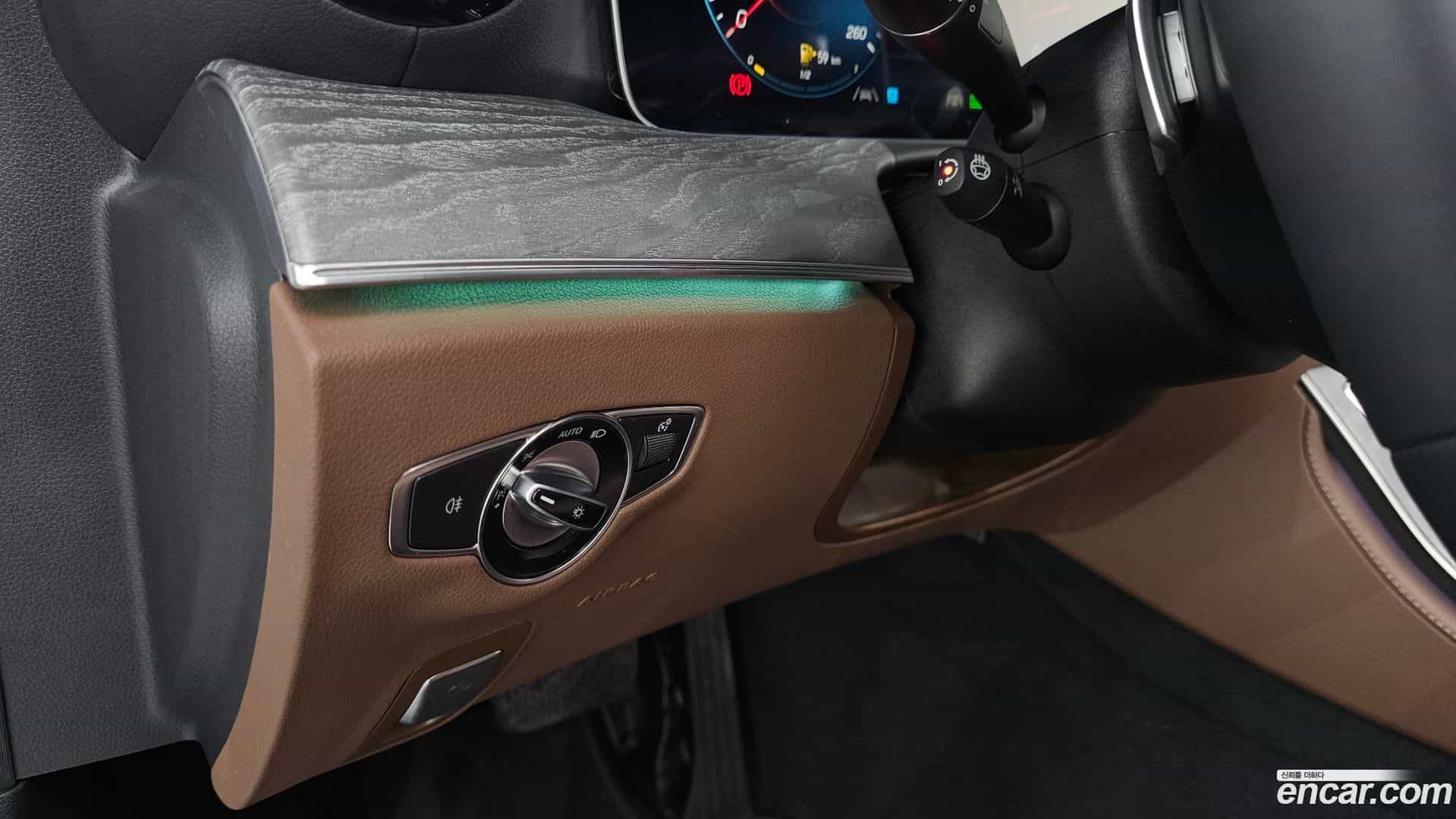 E-Class Mercedes-Benz 2022.10-OPTION-021