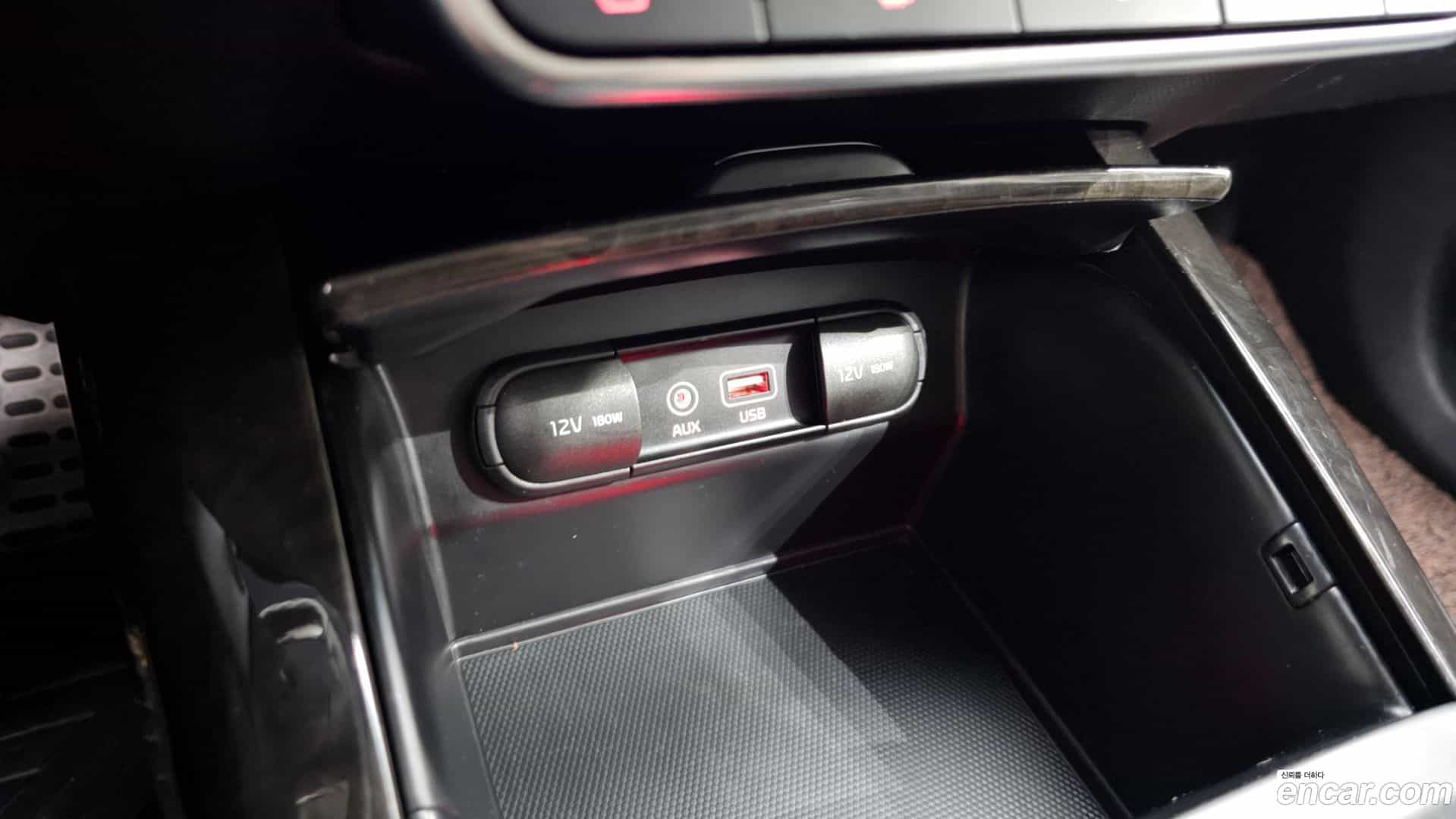 Sorento Kia 2017.7-OPTION-016