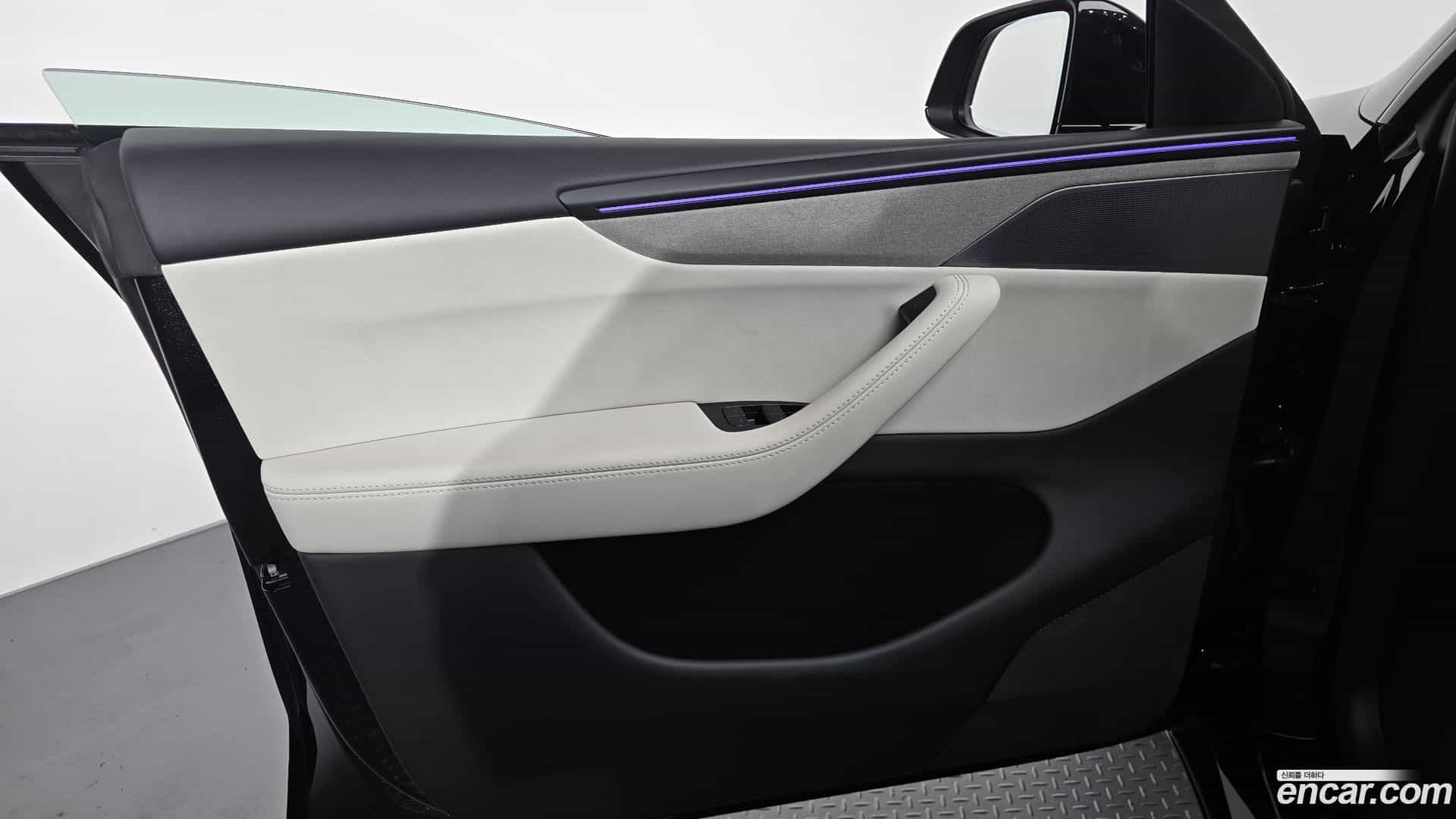 Model Y Tesla 2026.5-INNER-034