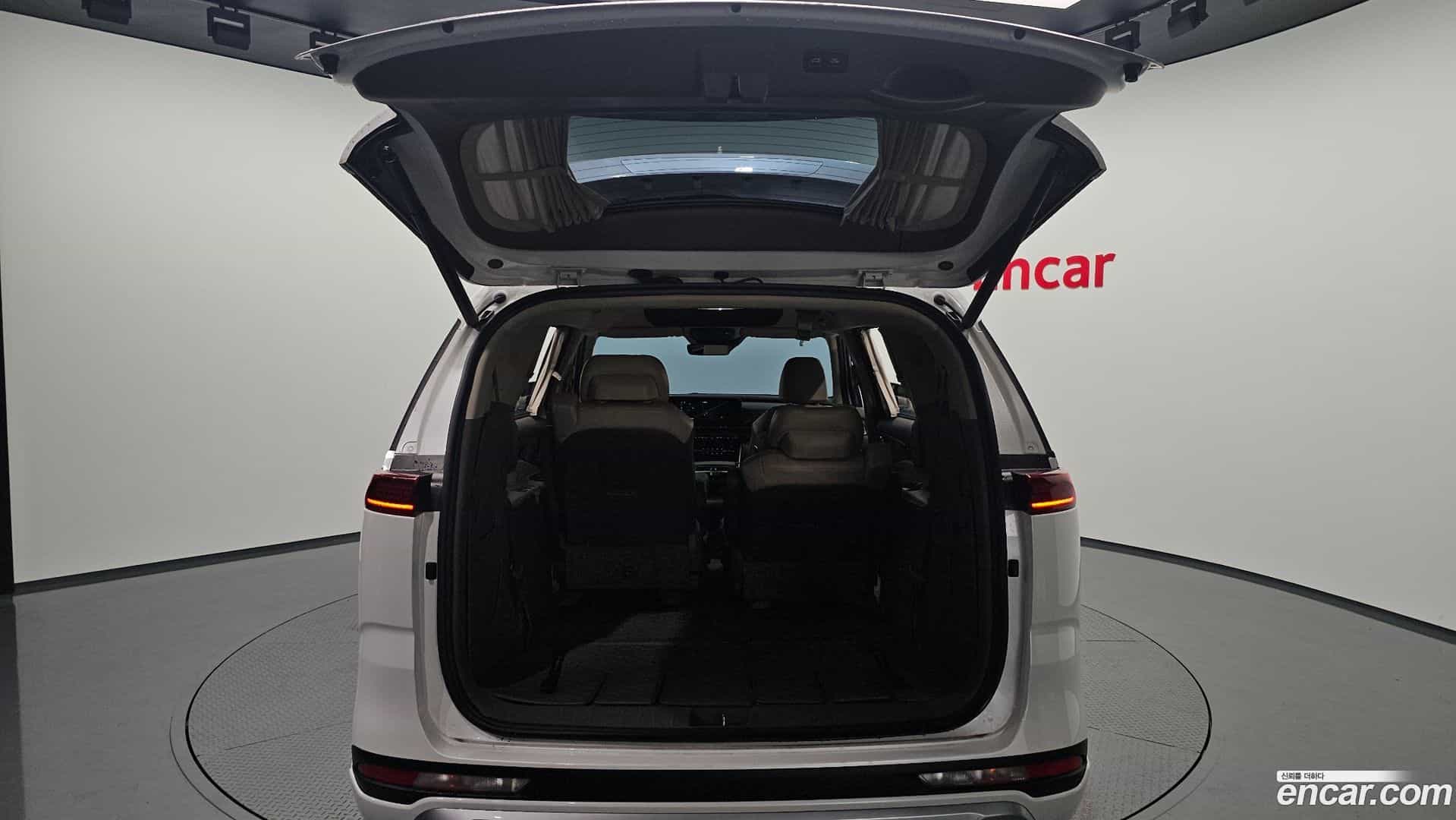 Canival Kia 2021.4-OPTION-024