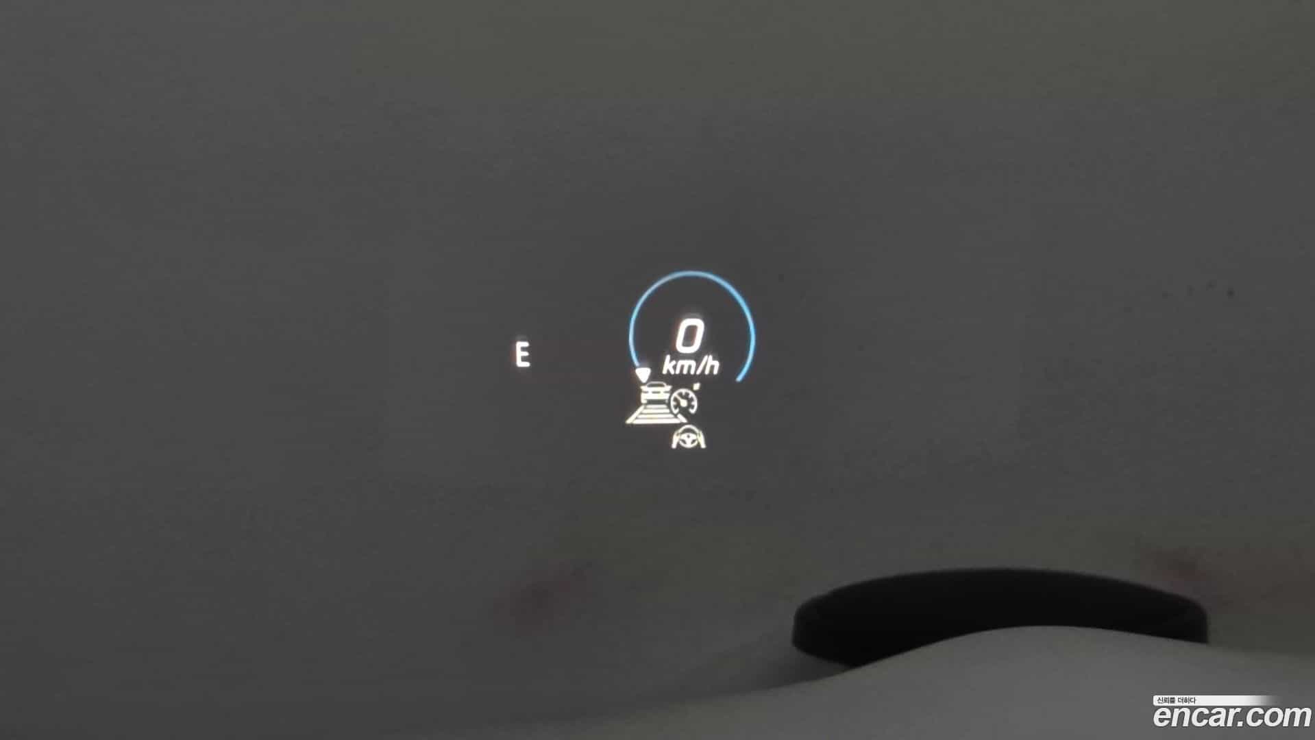 E-Class Mercedes-Benz 2023.10-OPTION-021
