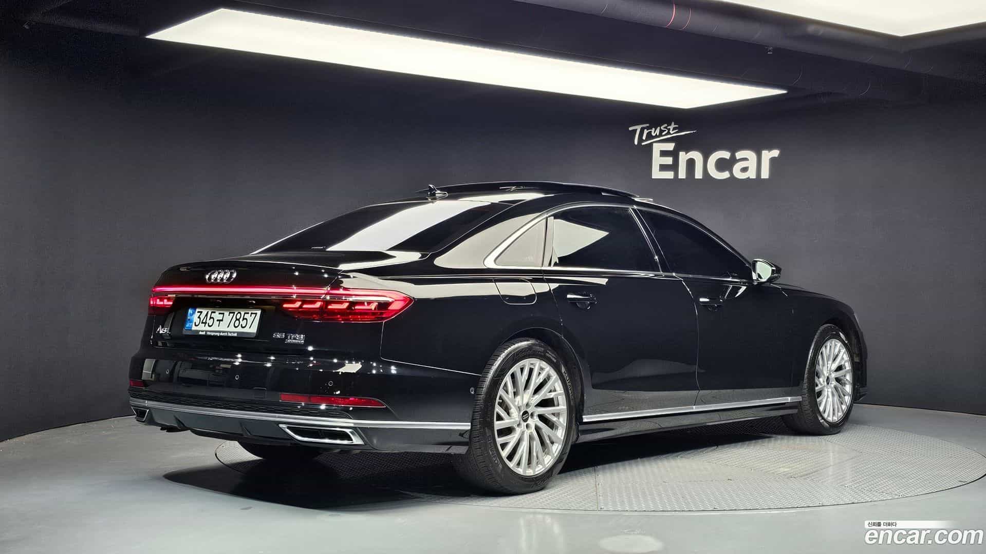 A8 Audi 2021.11-OUTER-002
