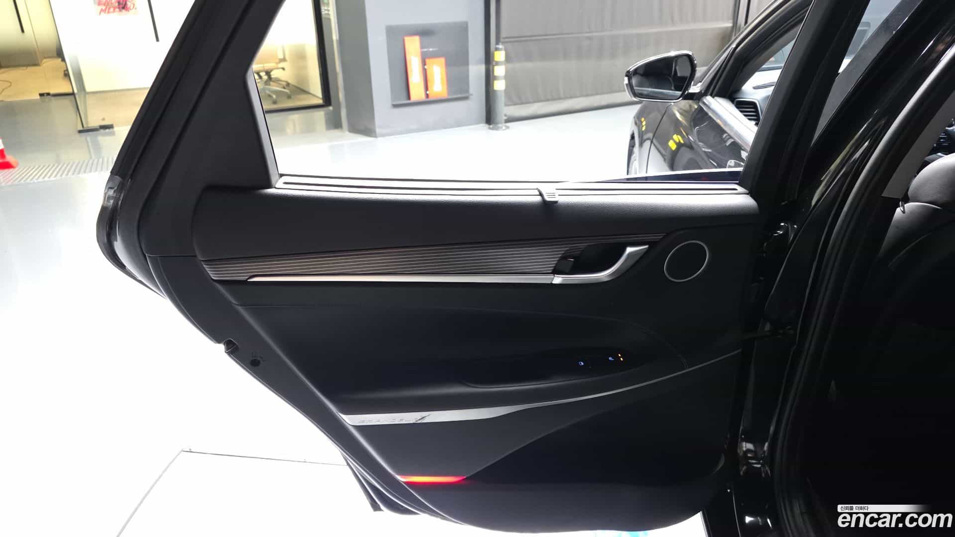 Grandeur Hyundai 2018.7-INNER-035