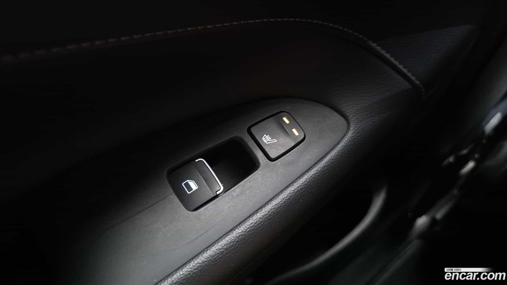 Grandeur Hyundai 2018.7-OPTION-040