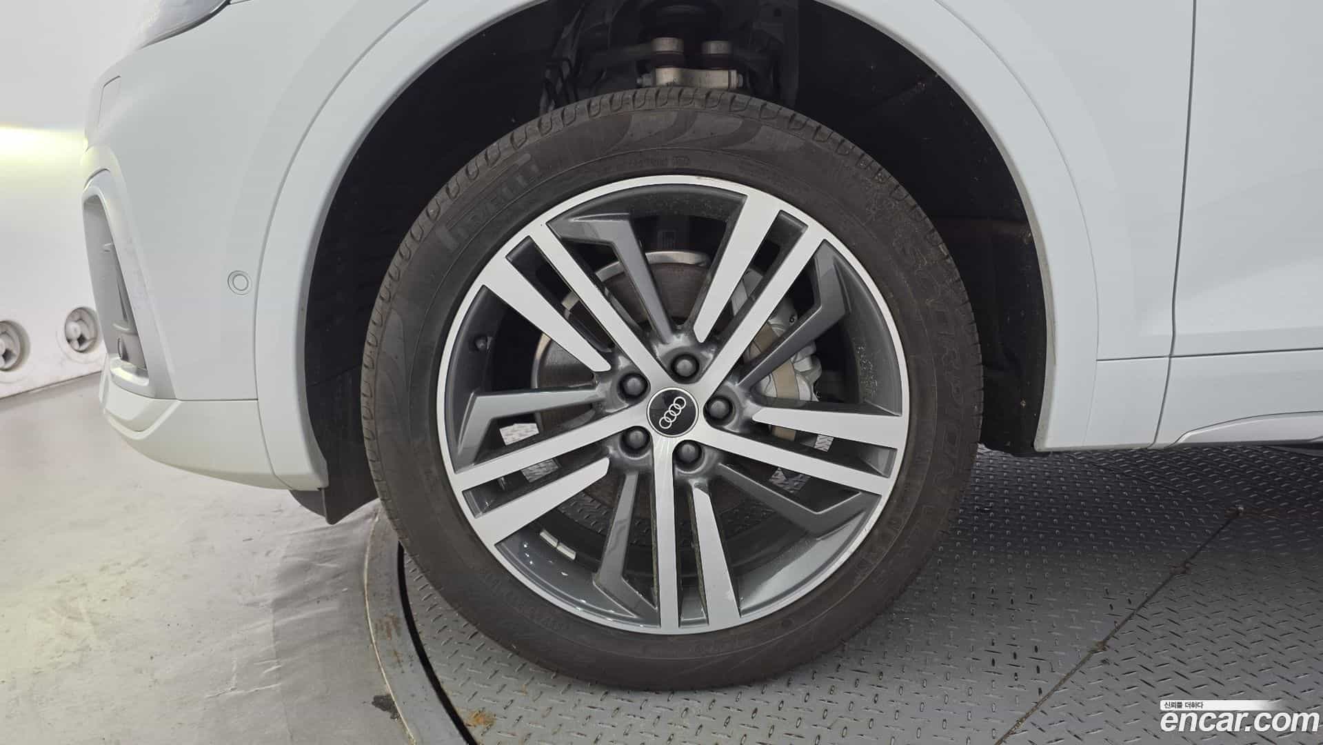 Q5 Audi 2022.2-OUTER-005
