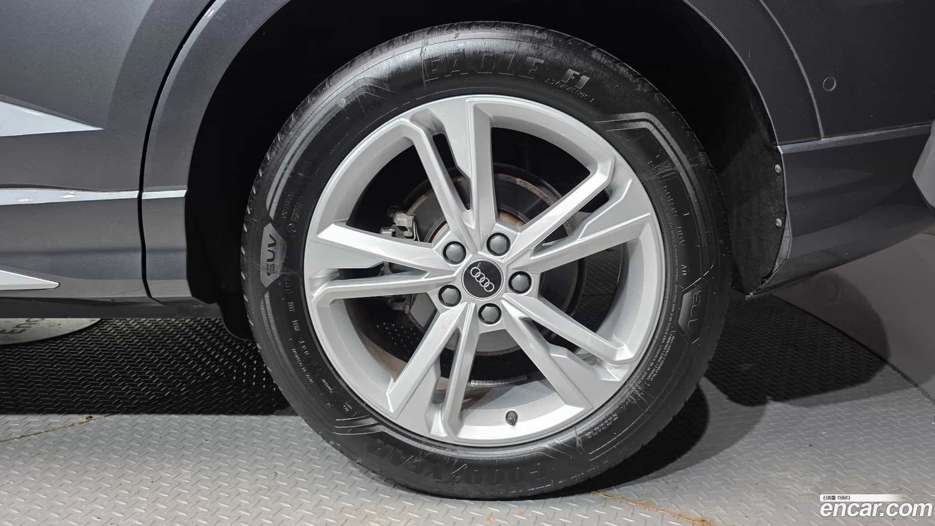Q3 Audi 2023.0-OUTER-031