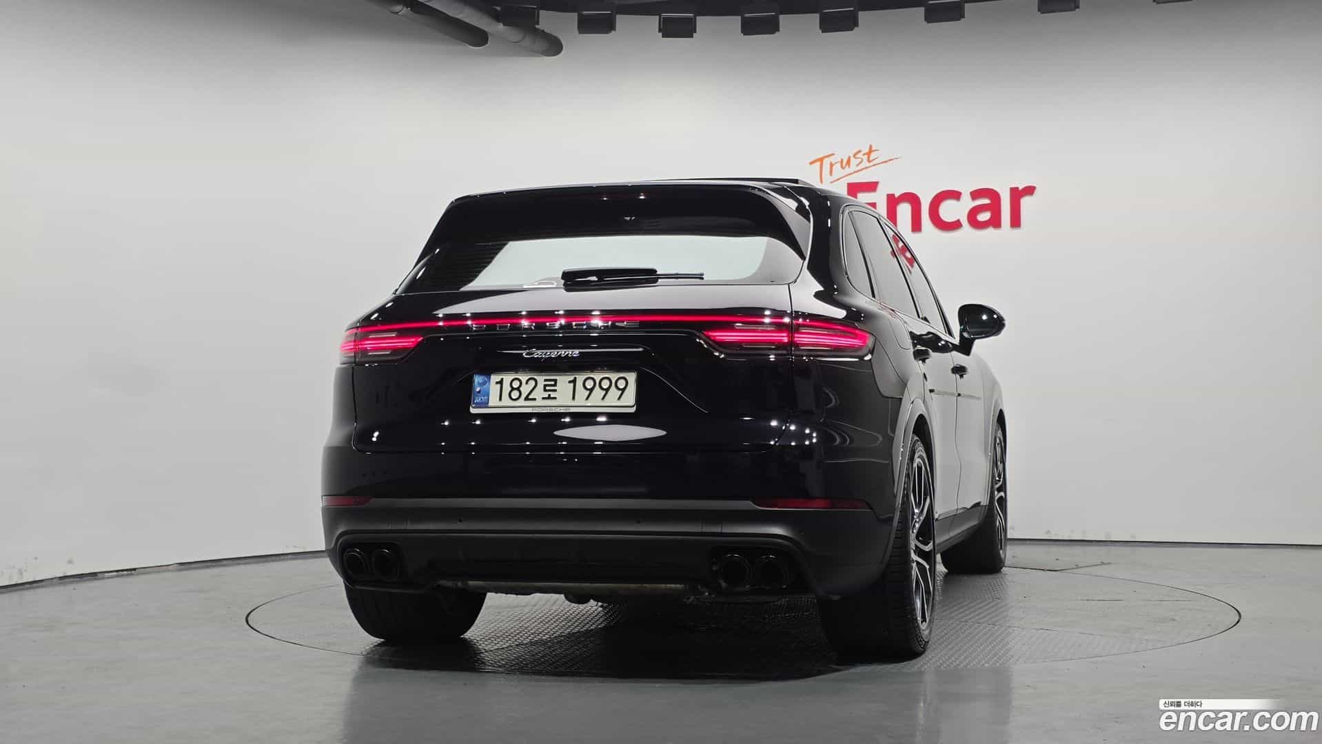 Cayenne Porsche 2021.3-OUTER-004