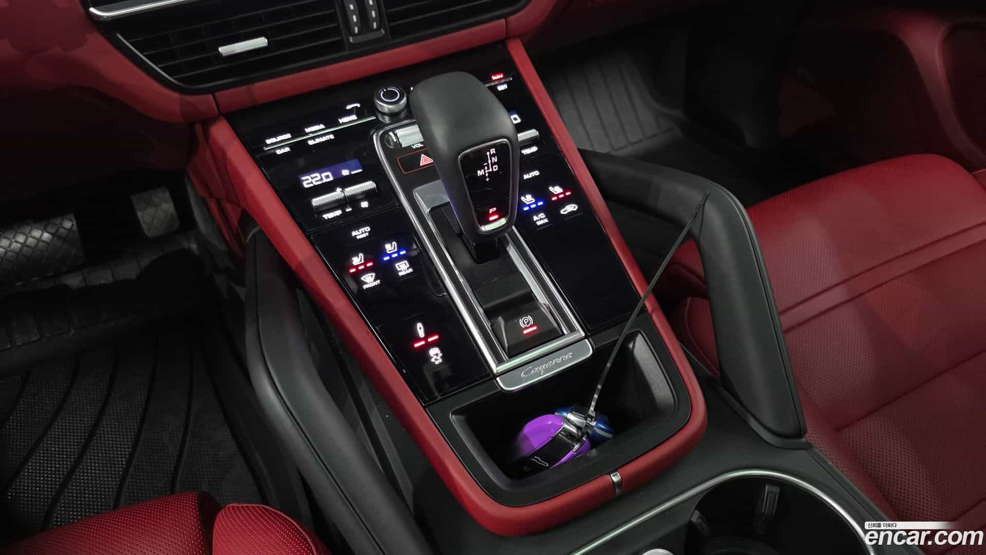 Cayenne Porsche 2021.3-INNER-009