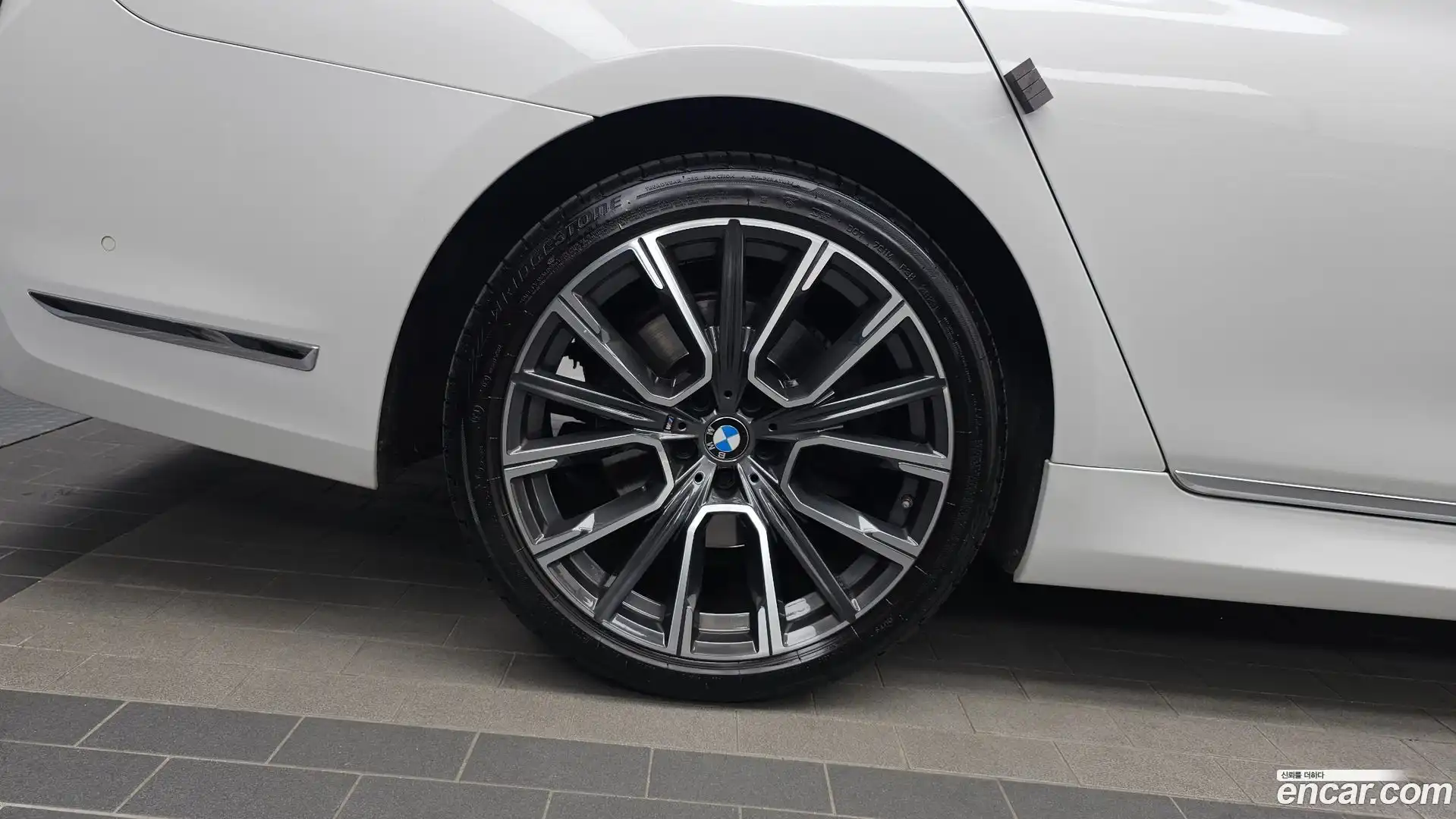 7-Series BMW 2021.0-OUTER-005