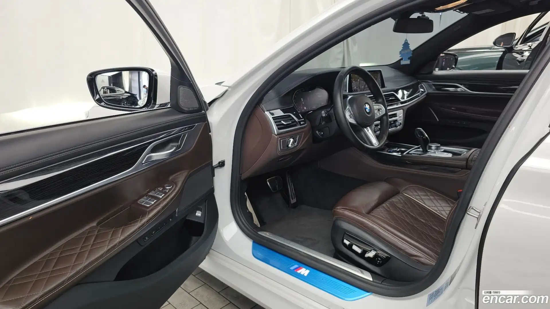 7-Series BMW 2021.0-INNER-010