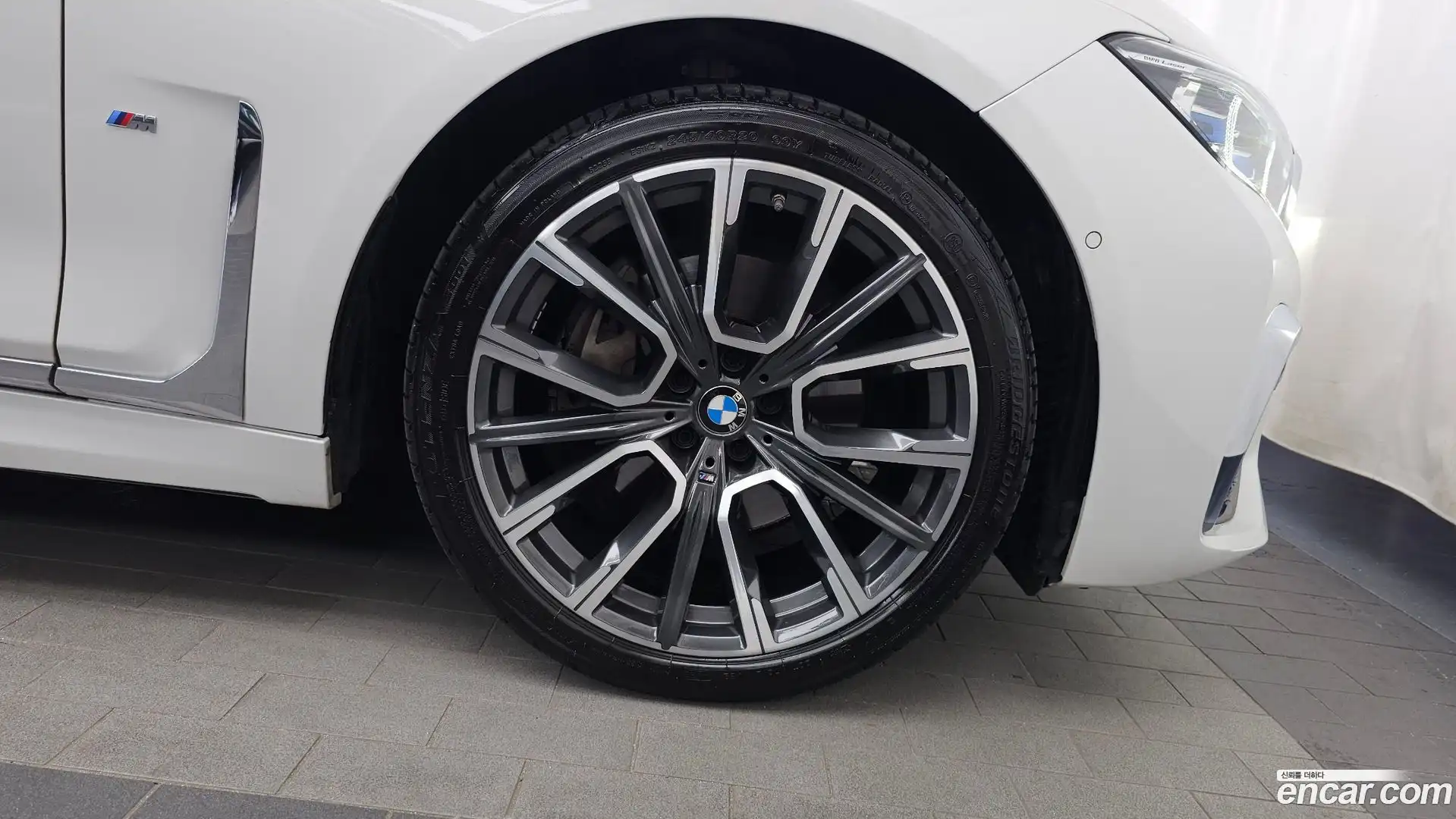 7-Series BMW 2021.0-OUTER-031