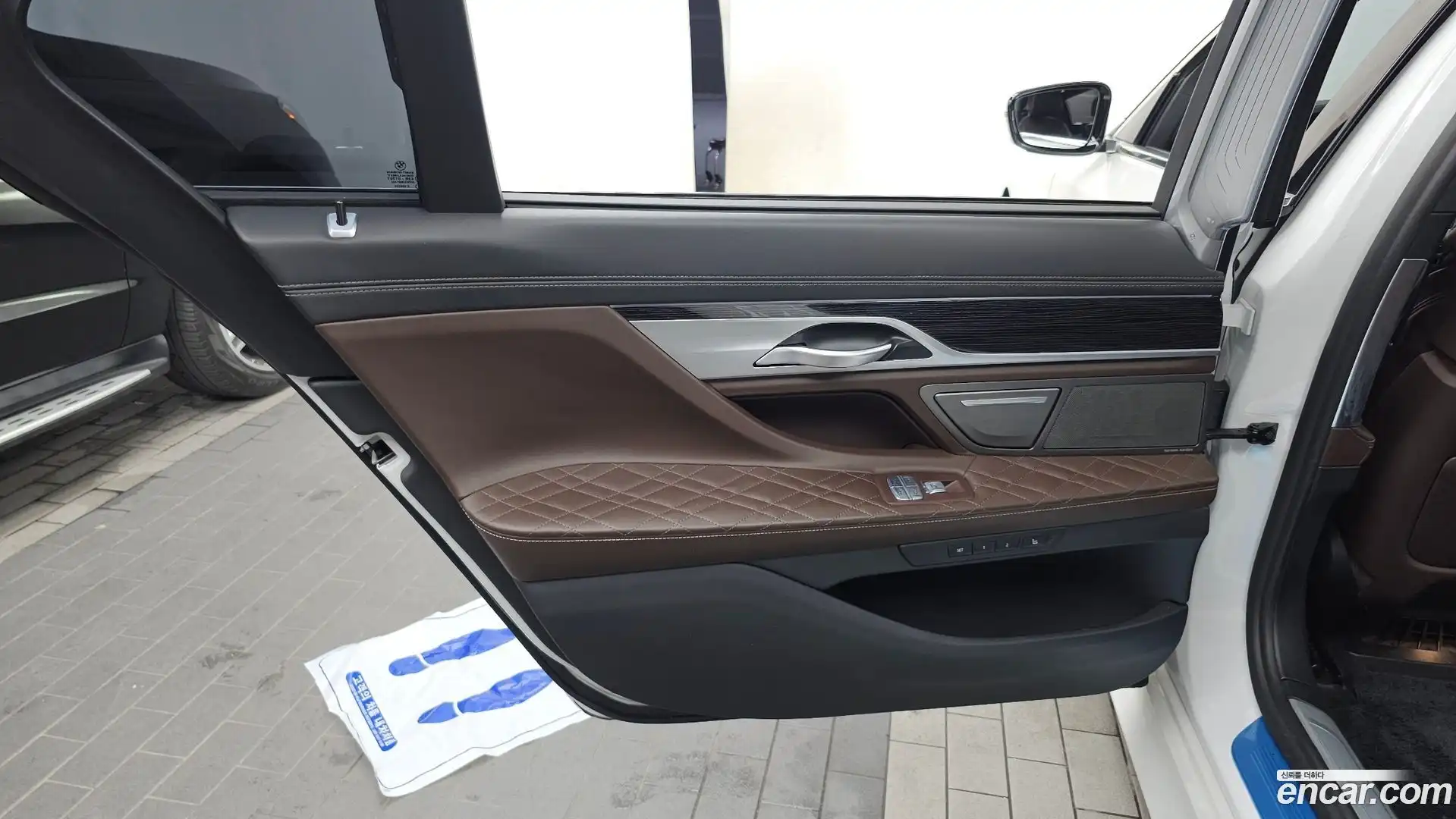 7-Series BMW 2021.0-INNER-035