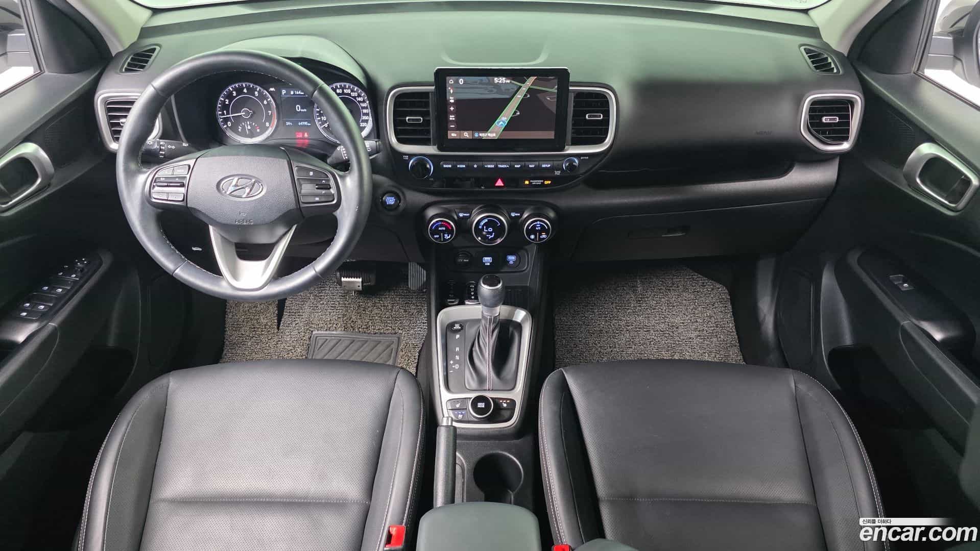 Venue Hyundai 2020.10-INNER-007