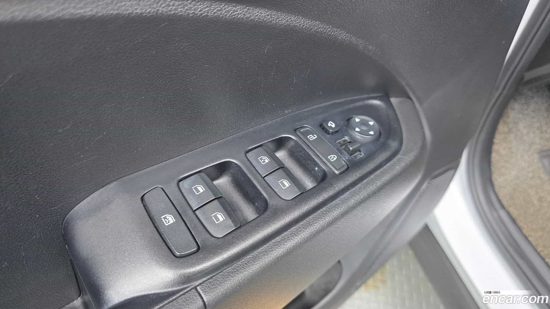 Venue Hyundai 2020.10-OPTION-016