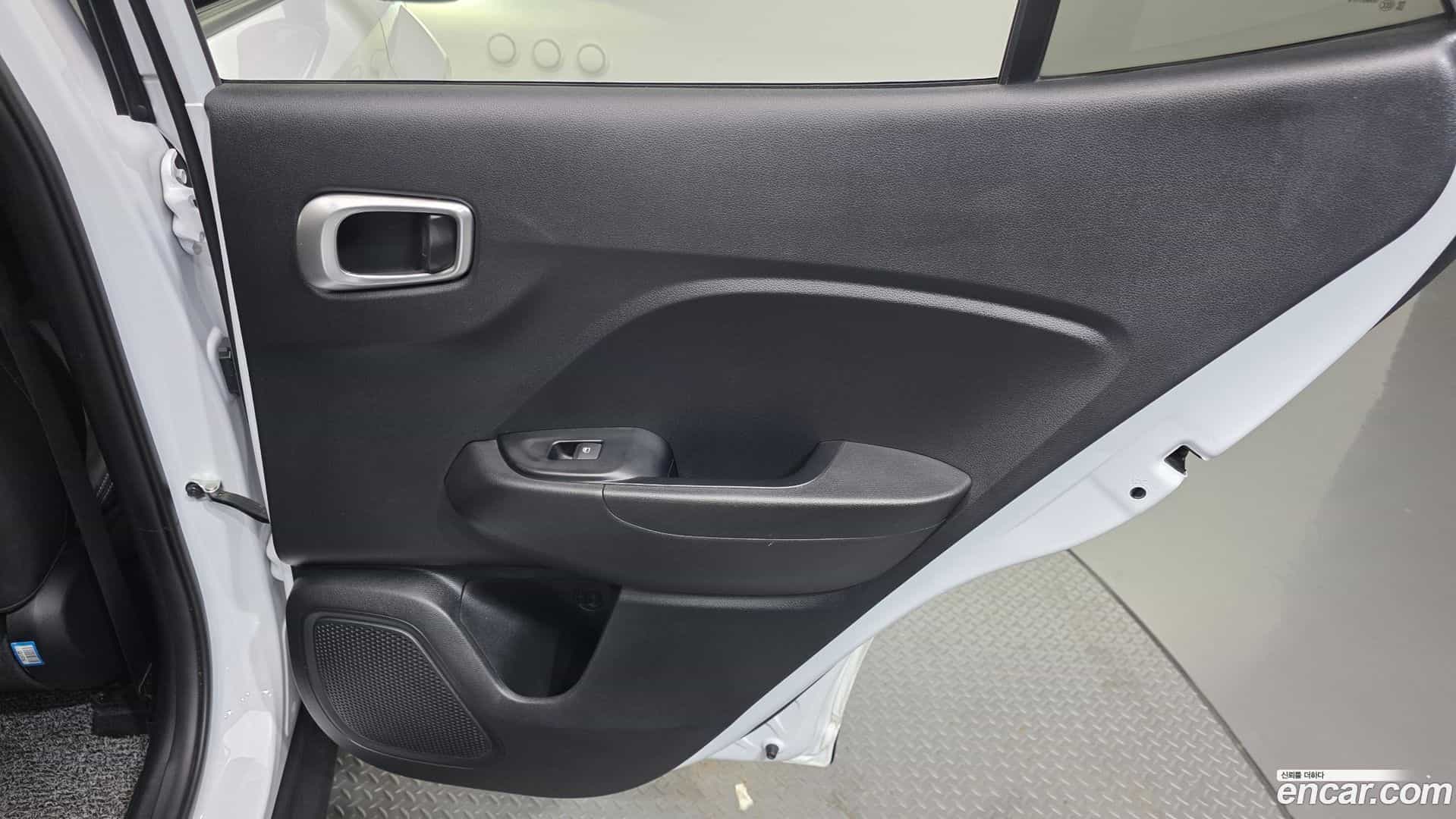 Venue Hyundai 2020.10-INNER-035