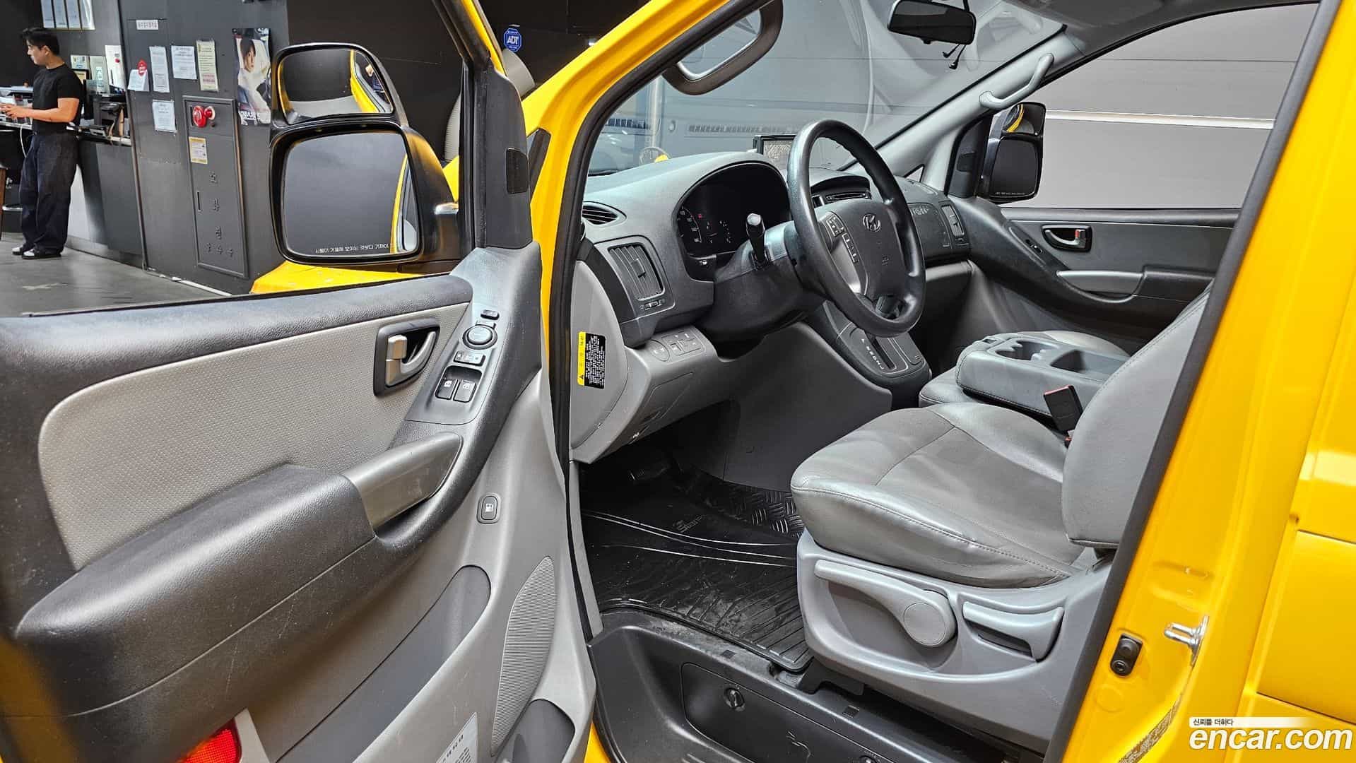 Starex Hyundai 2018.8-INNER-010