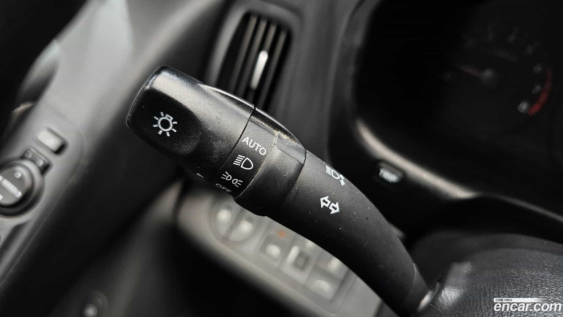 Starex Hyundai 2018.8-OPTION-021
