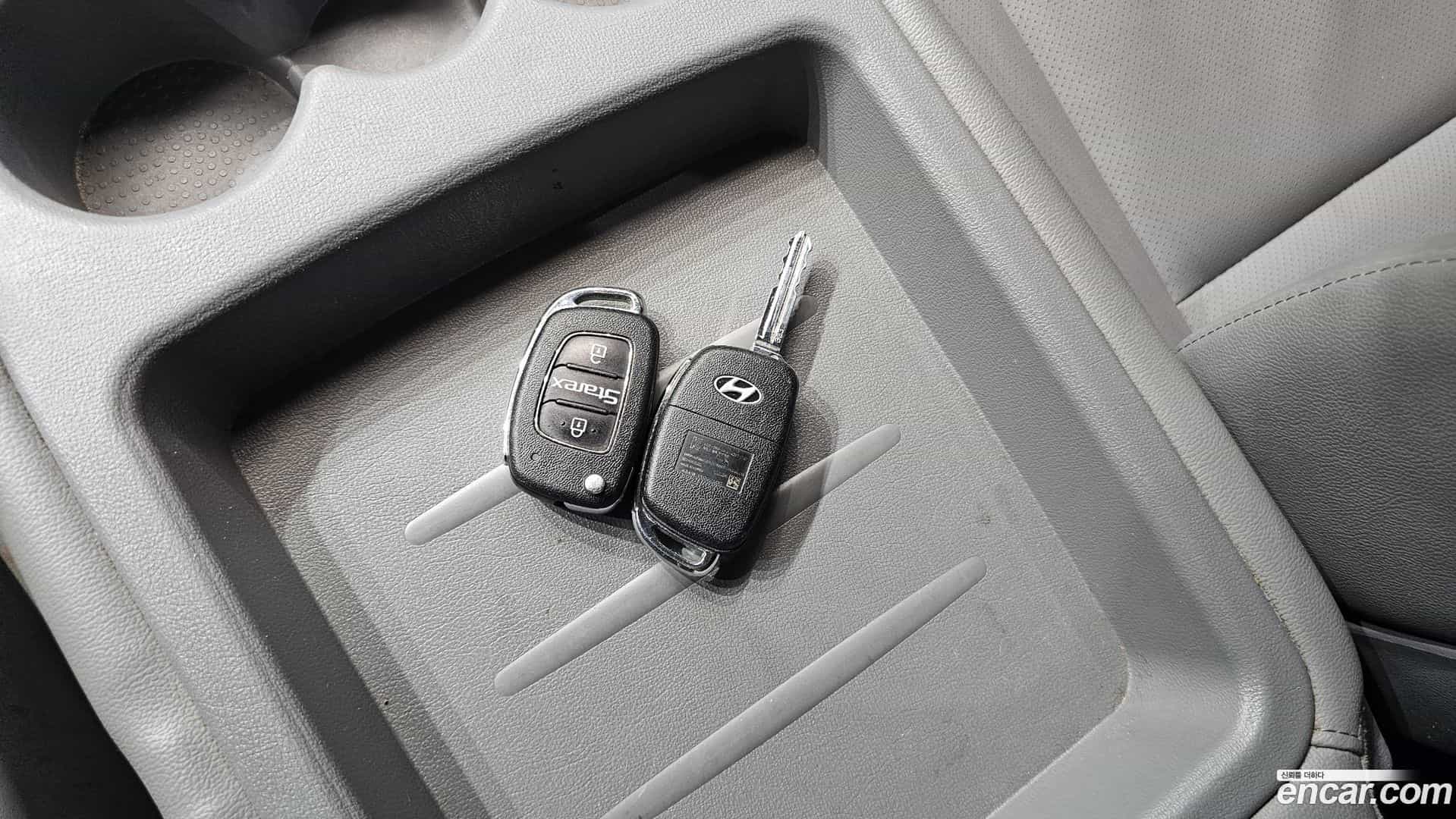 Starex Hyundai 2018.8-OPTION-041