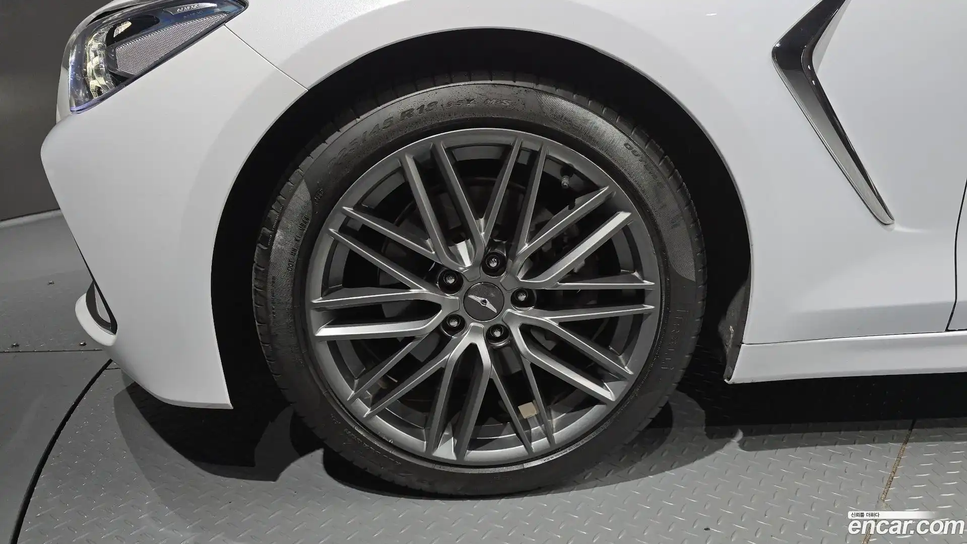 G70 Genesis 2017.10-OUTER-005