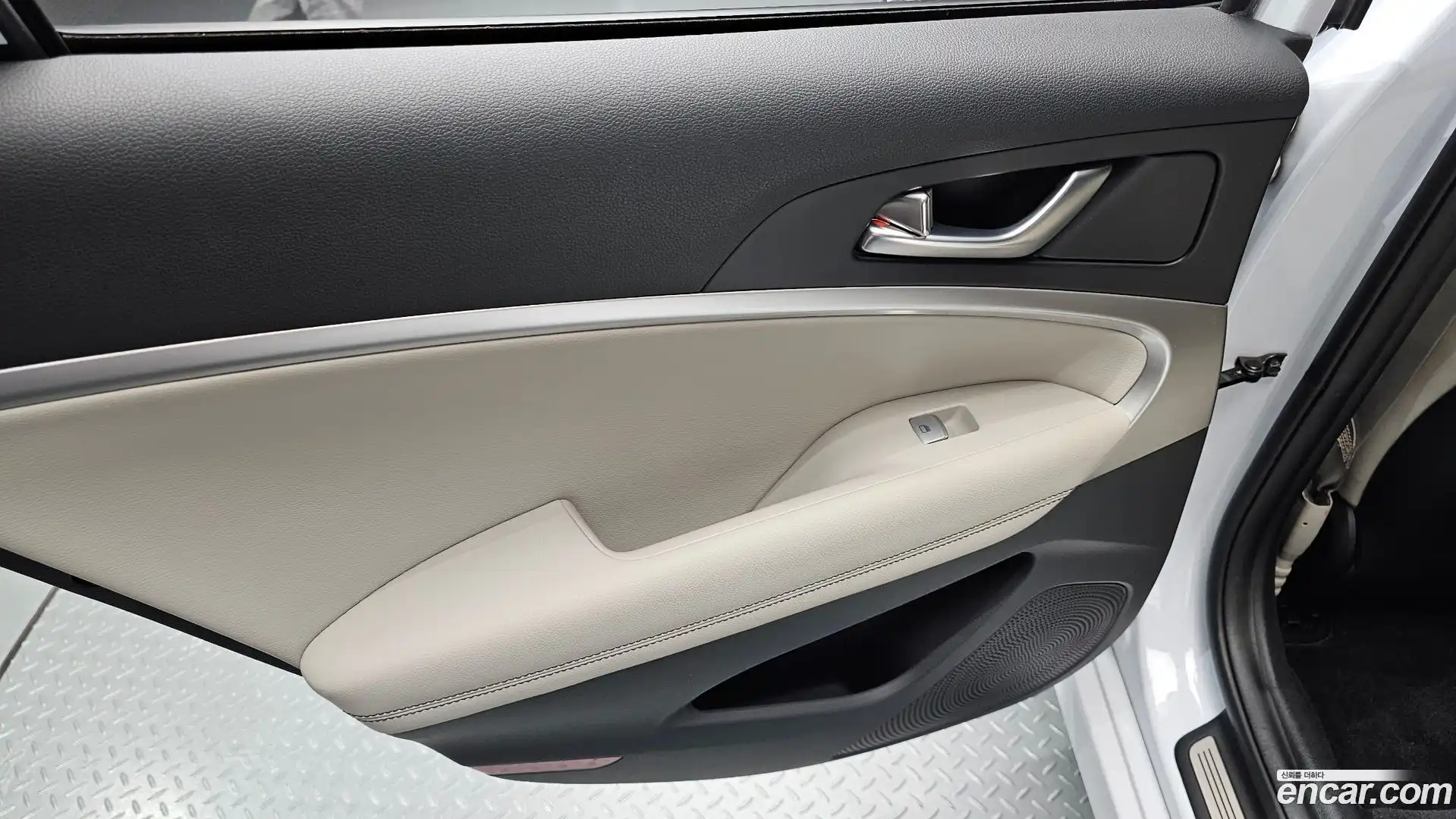 G70 Genesis 2017.10-INNER-035
