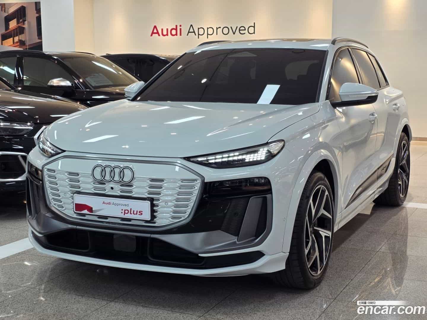 Q6 e-tron Audi 2025.7-OUTER-001