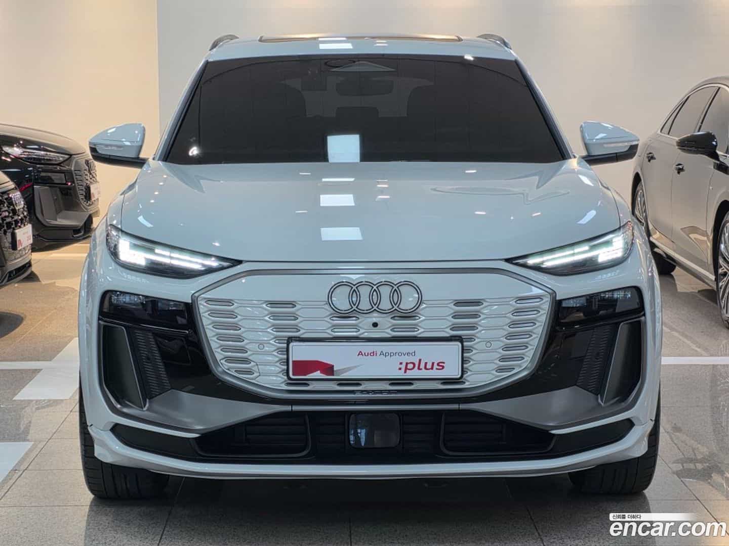 Q6 e-tron Audi 2025.7-OUTER-003