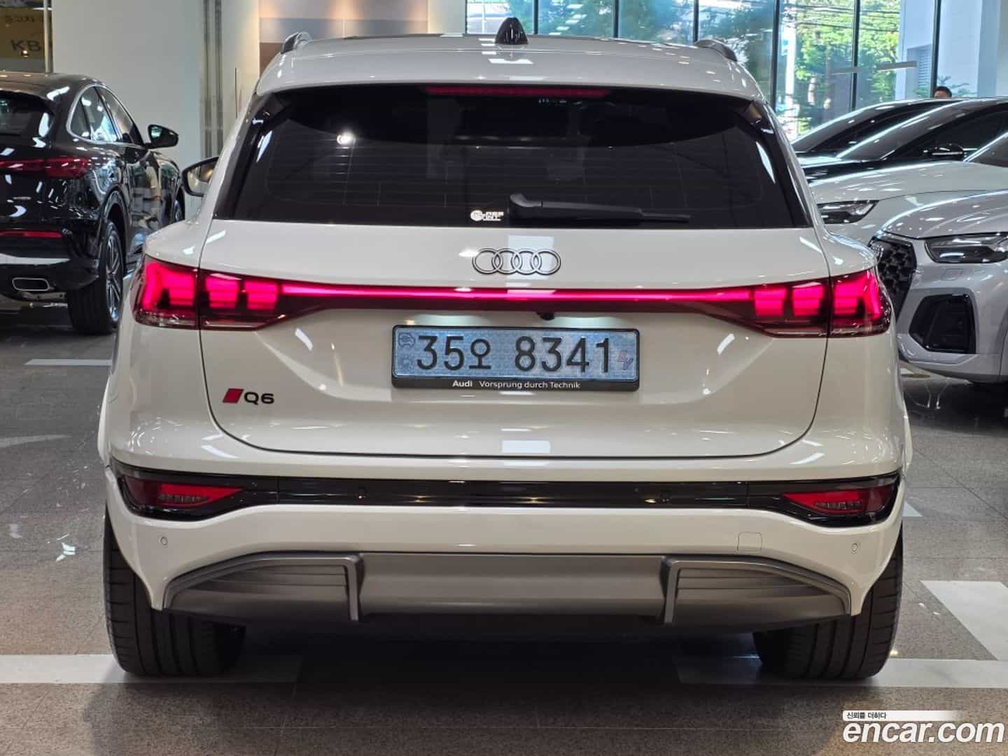 Q6 e-tron Audi 2025.7-OUTER-004