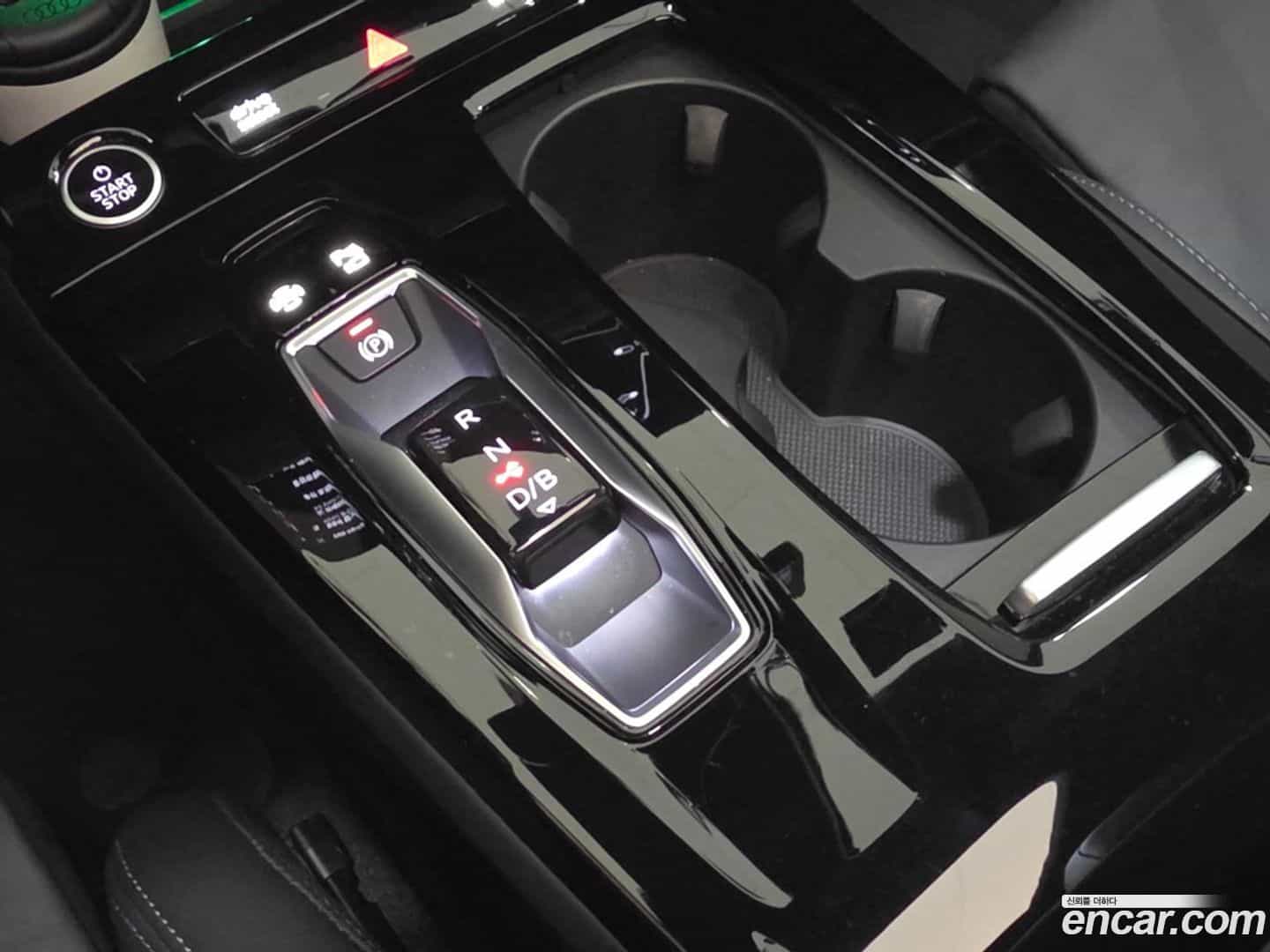 Q6 e-tron Audi 2025.7-OUTER-006
