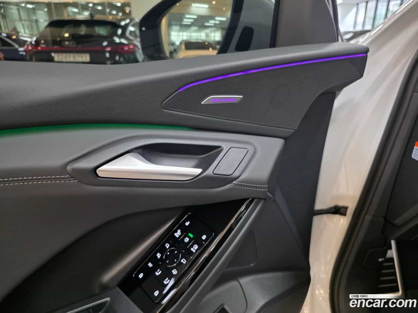 Q6 e-tron Audi 2025.7-OPTION-017