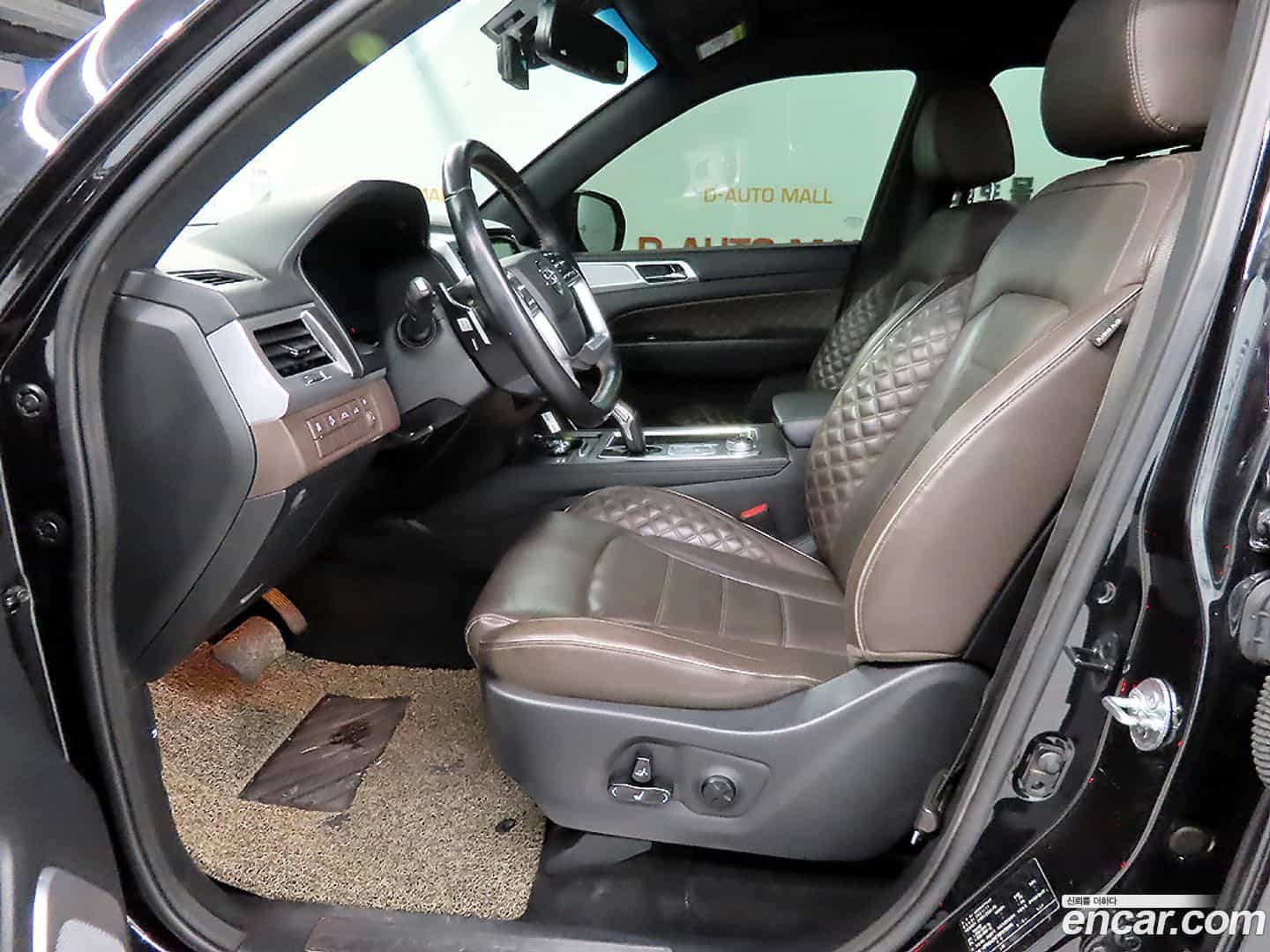 Rexton KG Mobility 2021.10-INNER-010