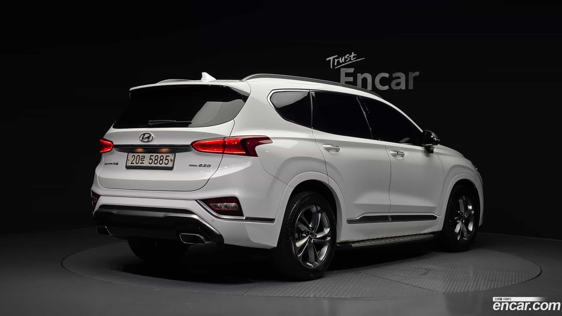 Santafe Hyundai 2018.8-OUTER-002