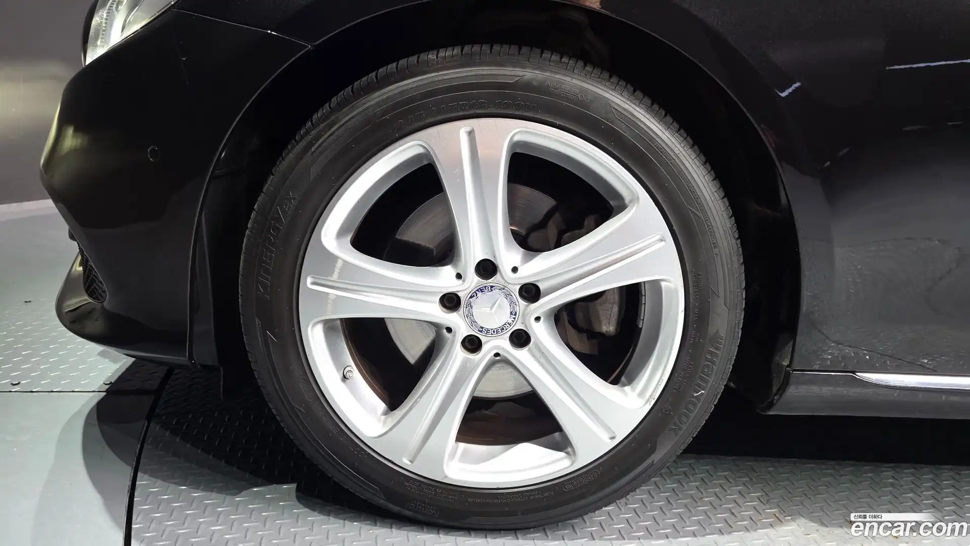 E-Class Mercedes-Benz 2017.1-OUTER-005