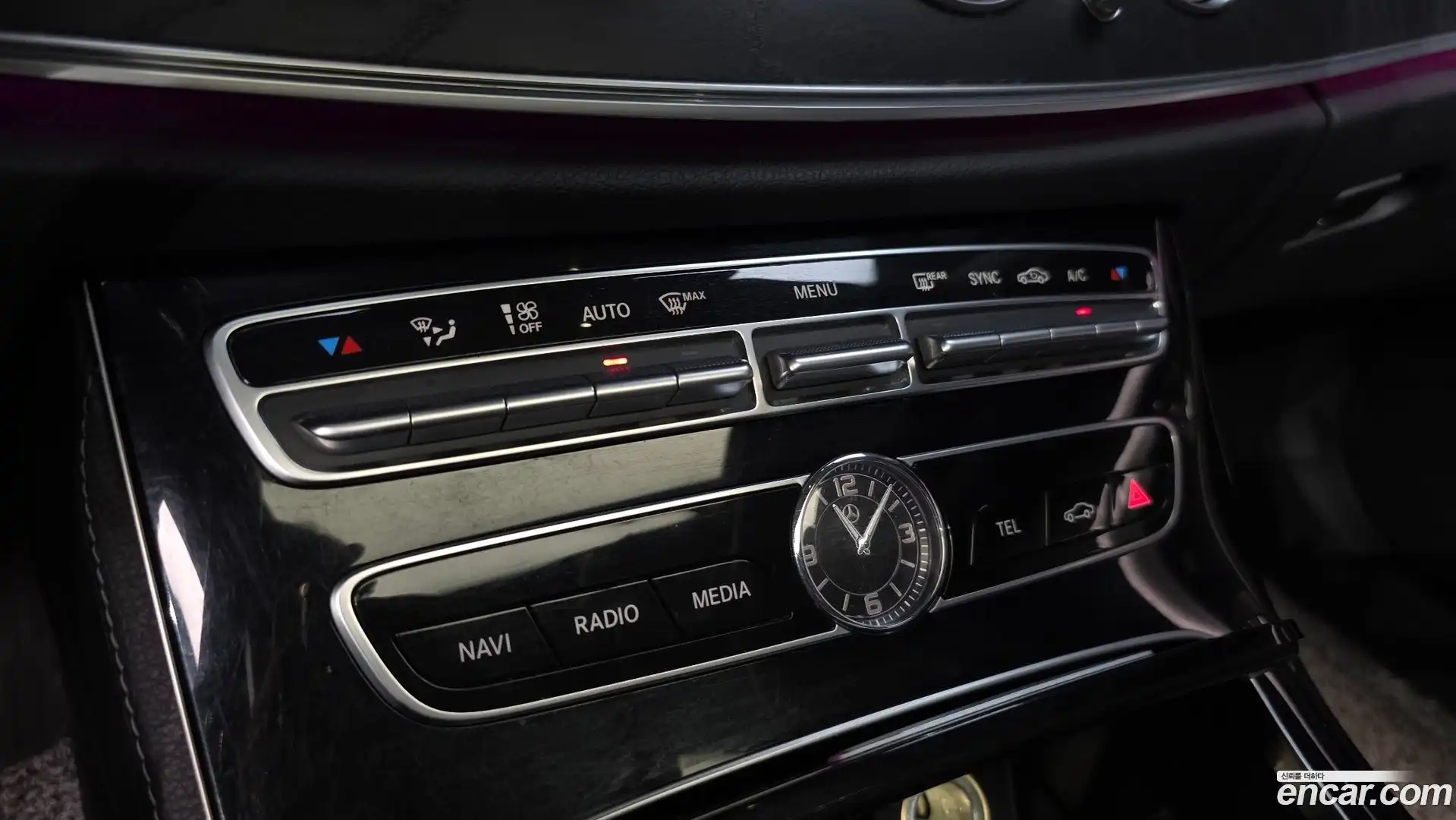 E-Class Mercedes-Benz 2017.1-OPTION-020