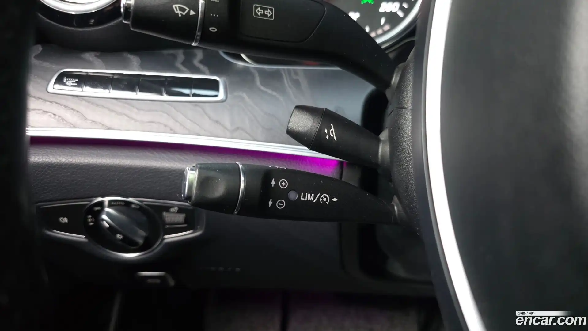 E-Class Mercedes-Benz 2017.1-OPTION-023