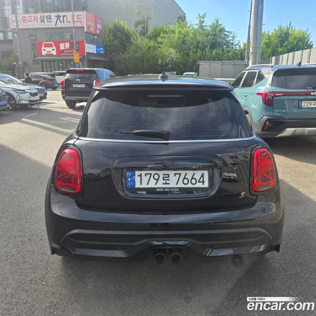 Cooper Mini 2022.8-OUTER-002