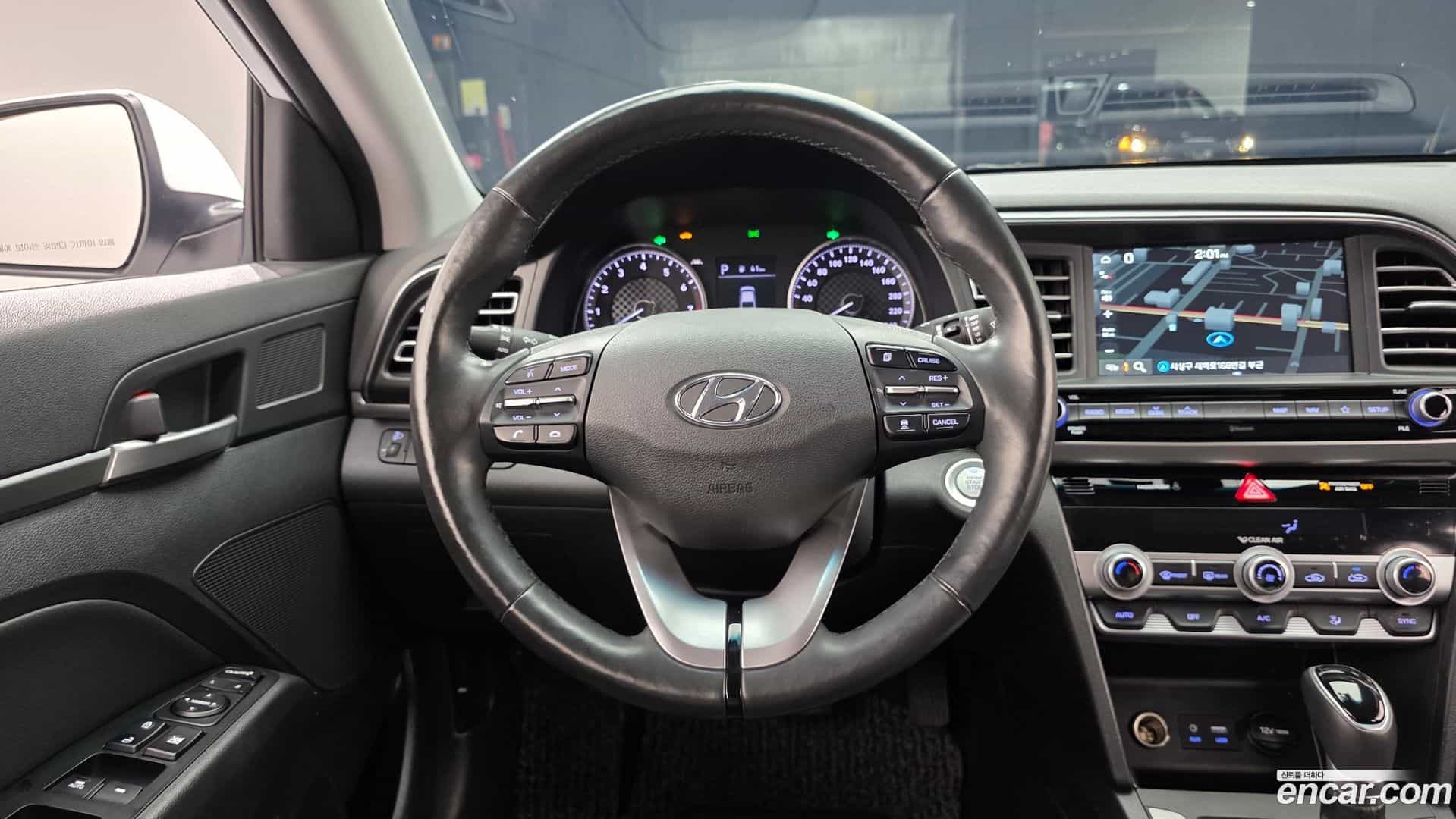AVANTE Hyundai 2019.5-OPTION-018