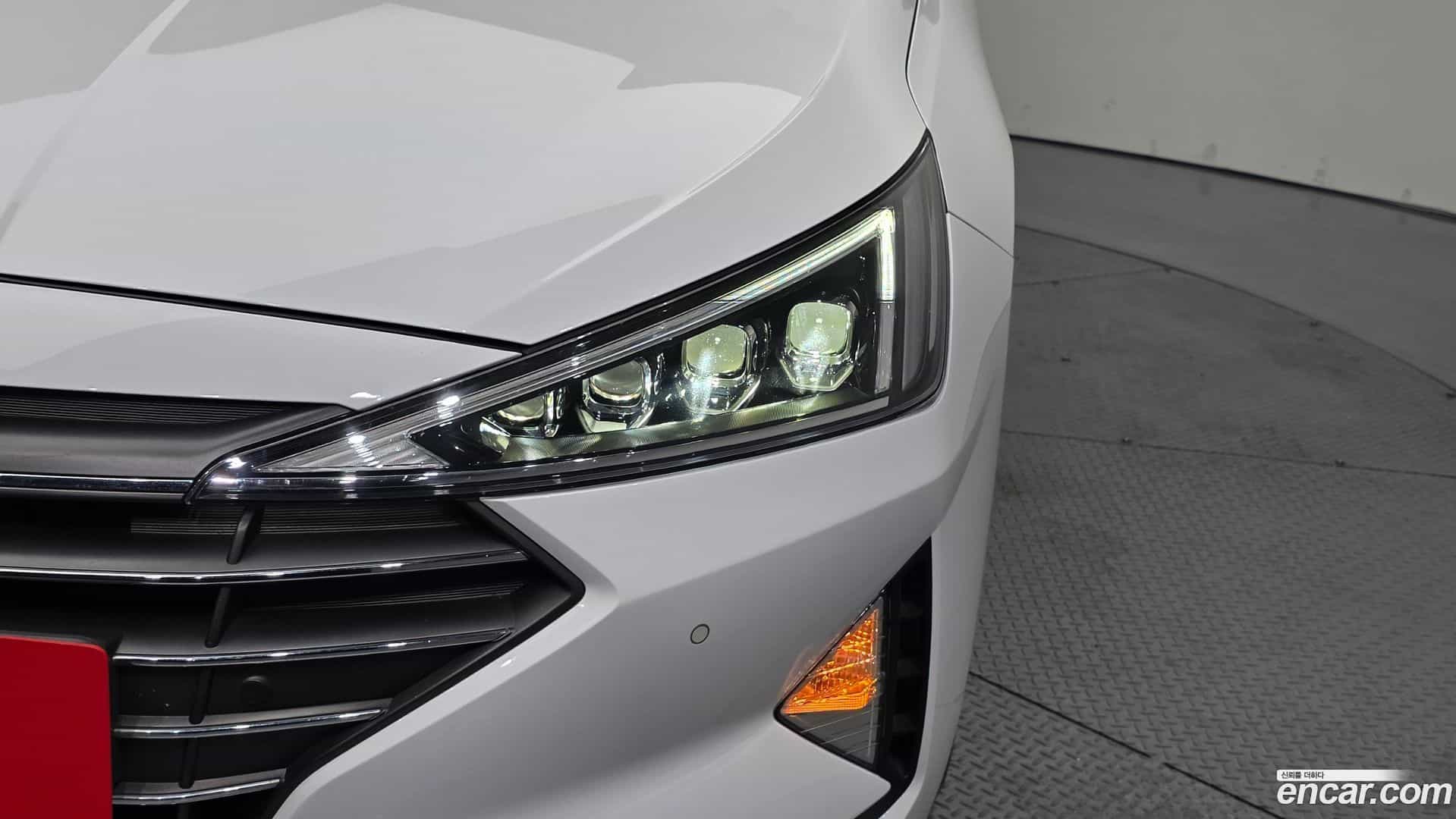 AVANTE Hyundai 2019.5-OUTER-032