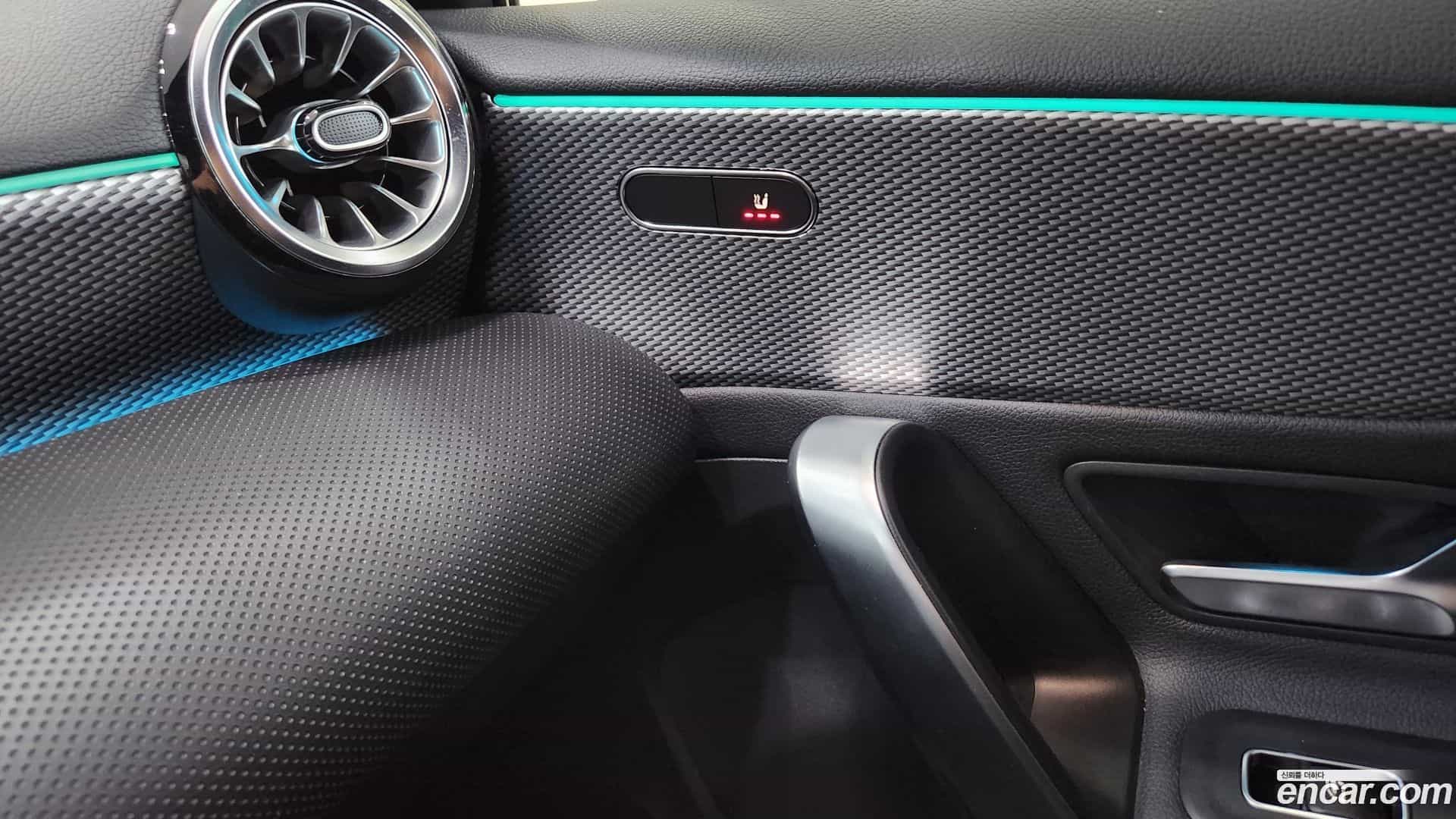 A-Class Mercedes-Benz 2021.4-OPTION-017