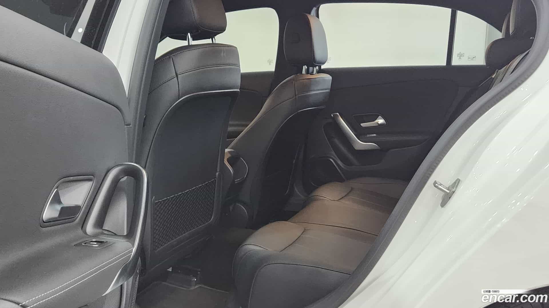 A-Class Mercedes-Benz 2021.4-OPTION-018