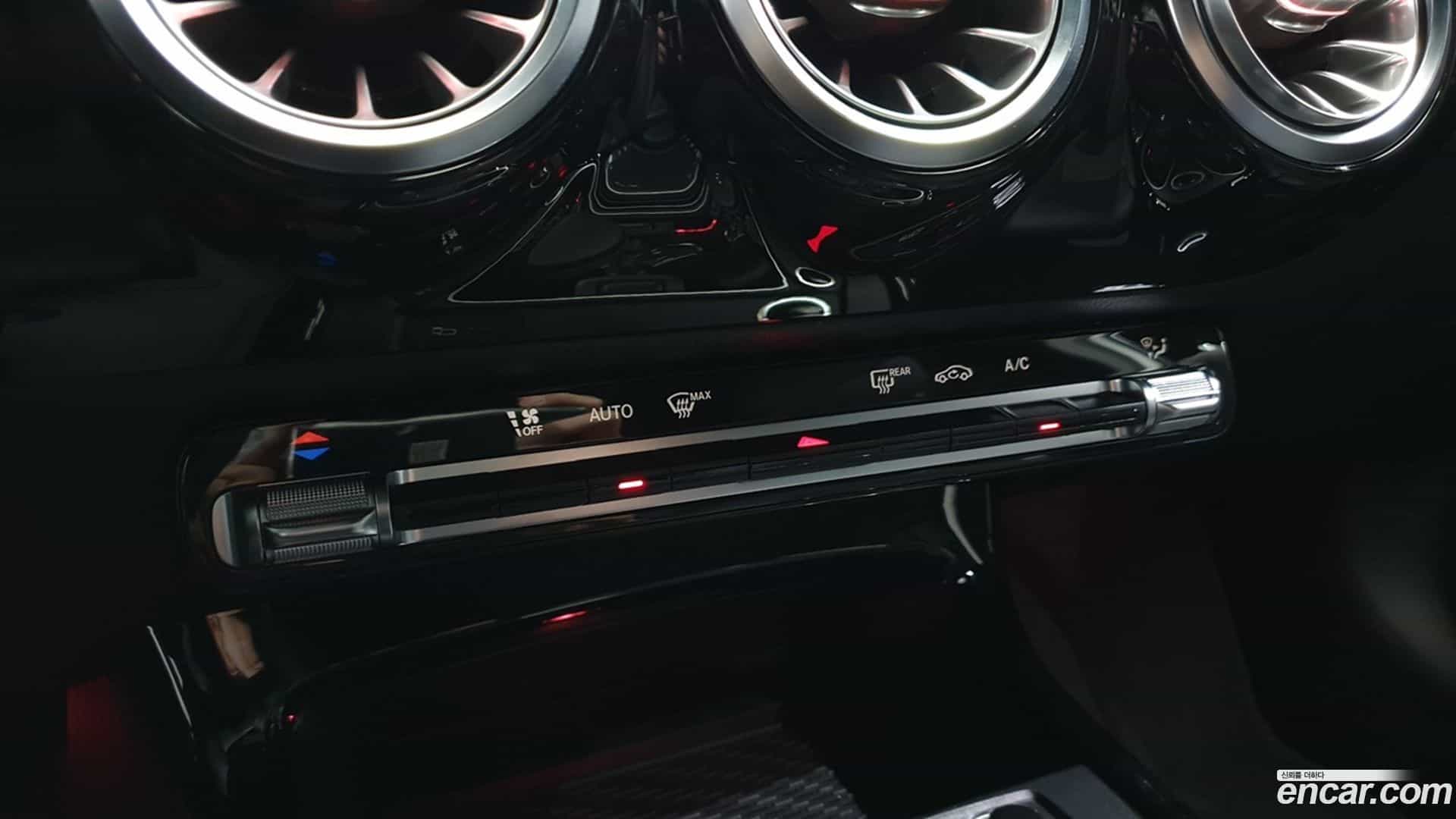 A-Class Mercedes-Benz 2021.4-OPTION-021