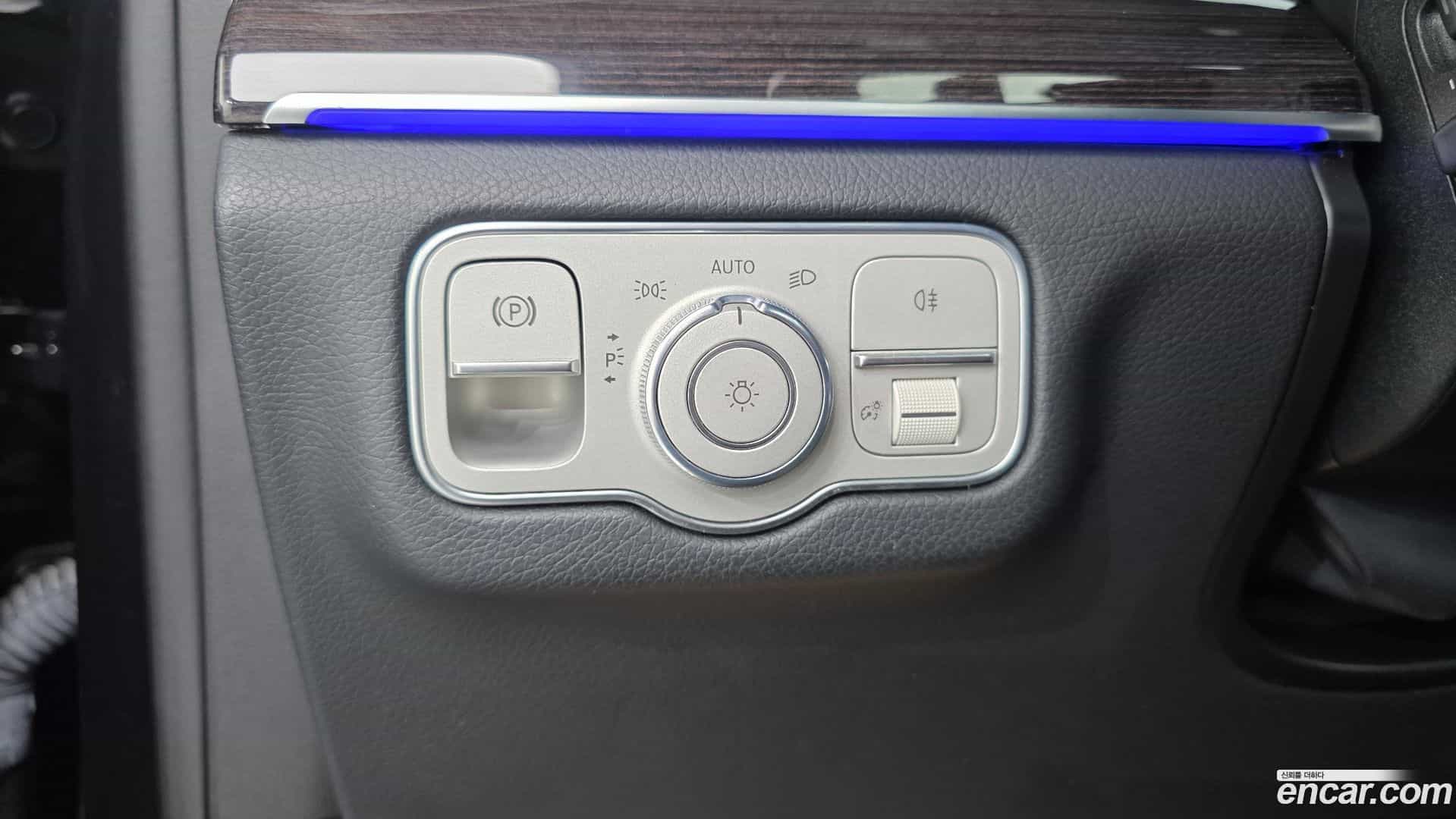GLE-Class Mercedes-Benz 2021.1-OPTION-018
