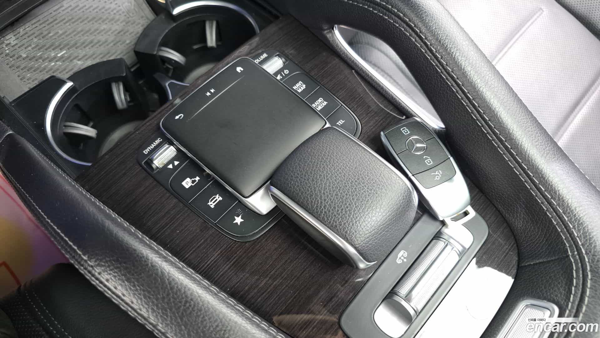 GLE-Class Mercedes-Benz 2021.1-OPTION-041